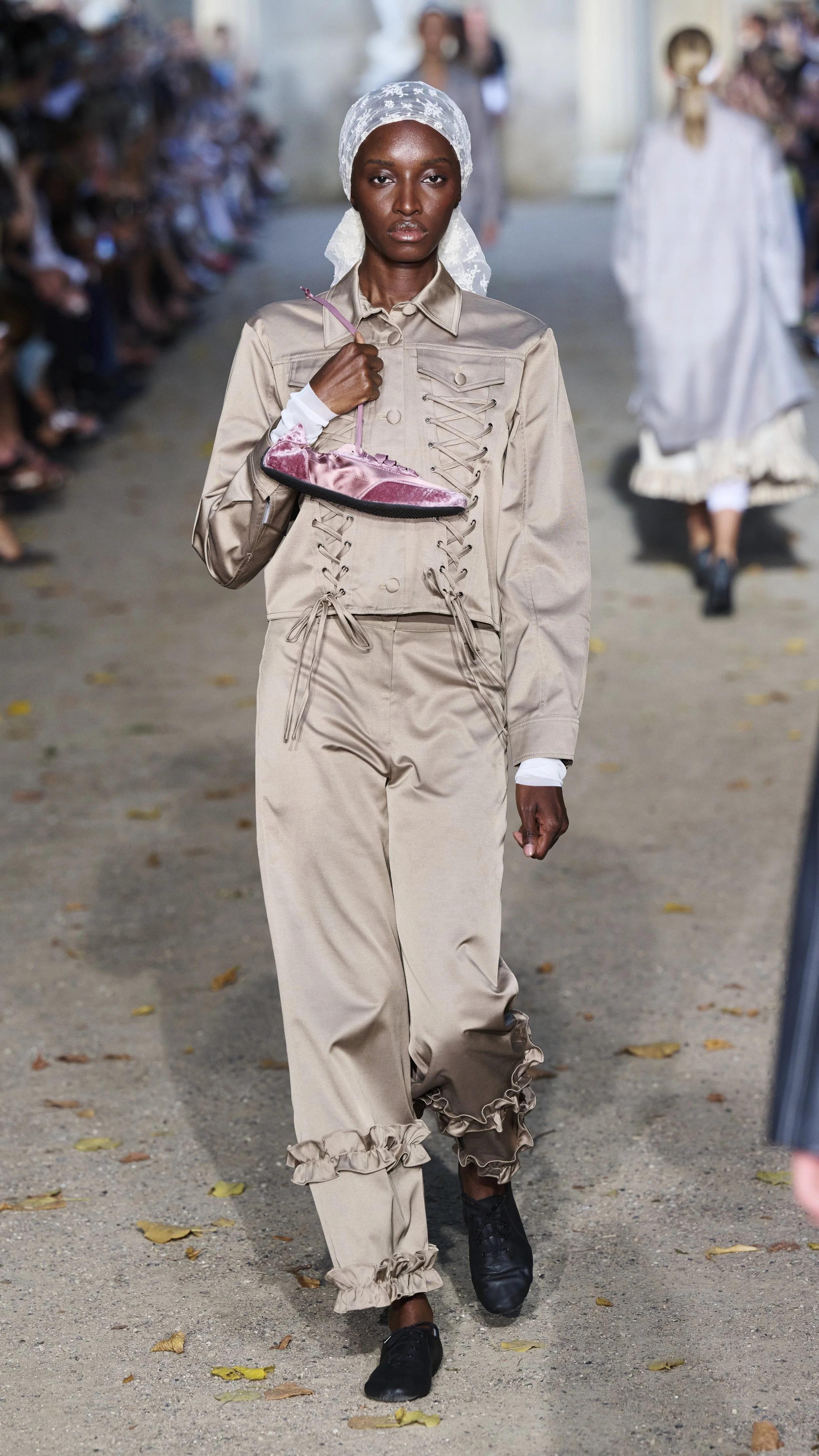 Look 3 of 30 Baum und Pferdgarten SS27.jpg