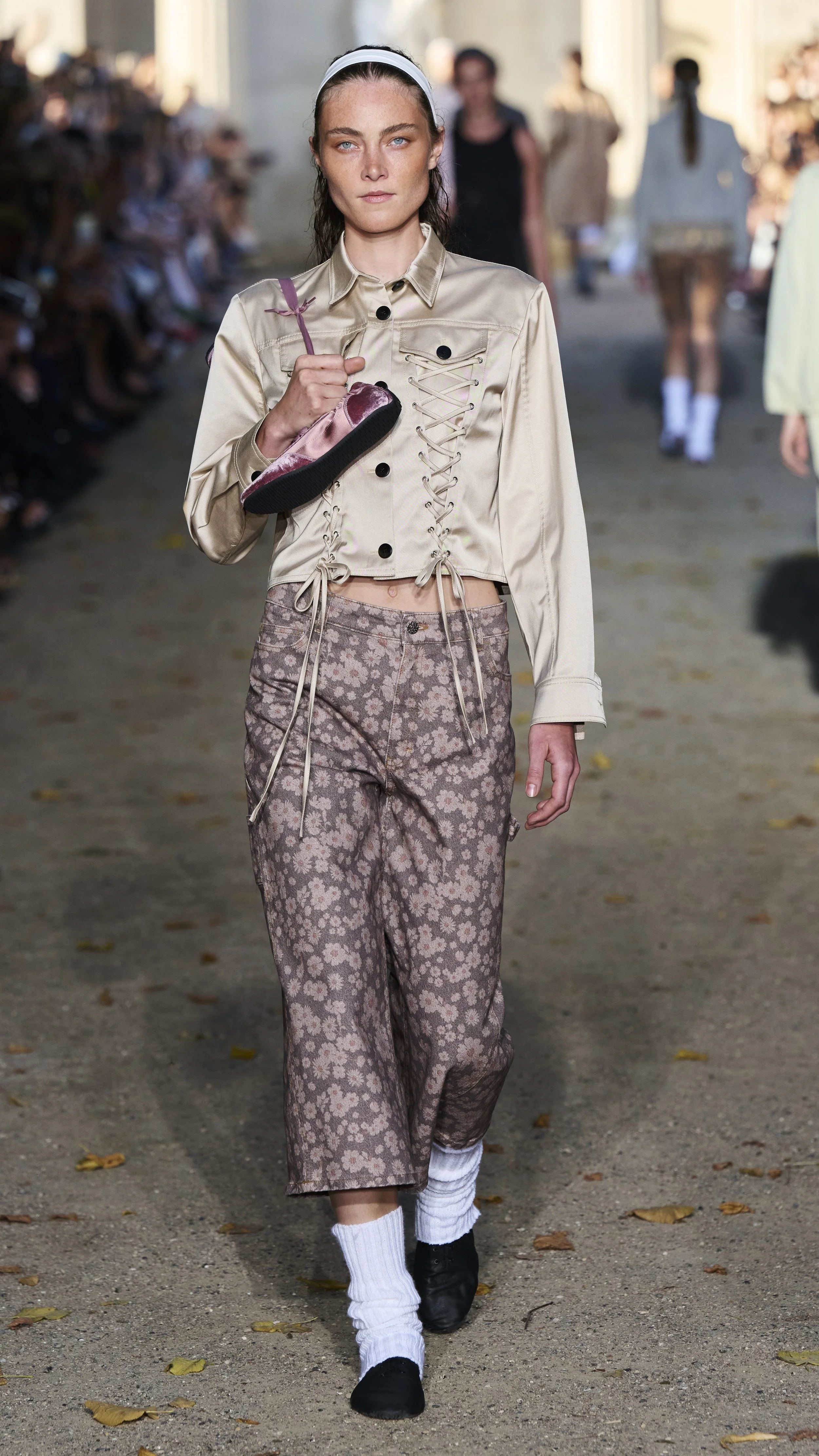 Look 13 of 30 Baum und Pferdgarten SS27.jpg