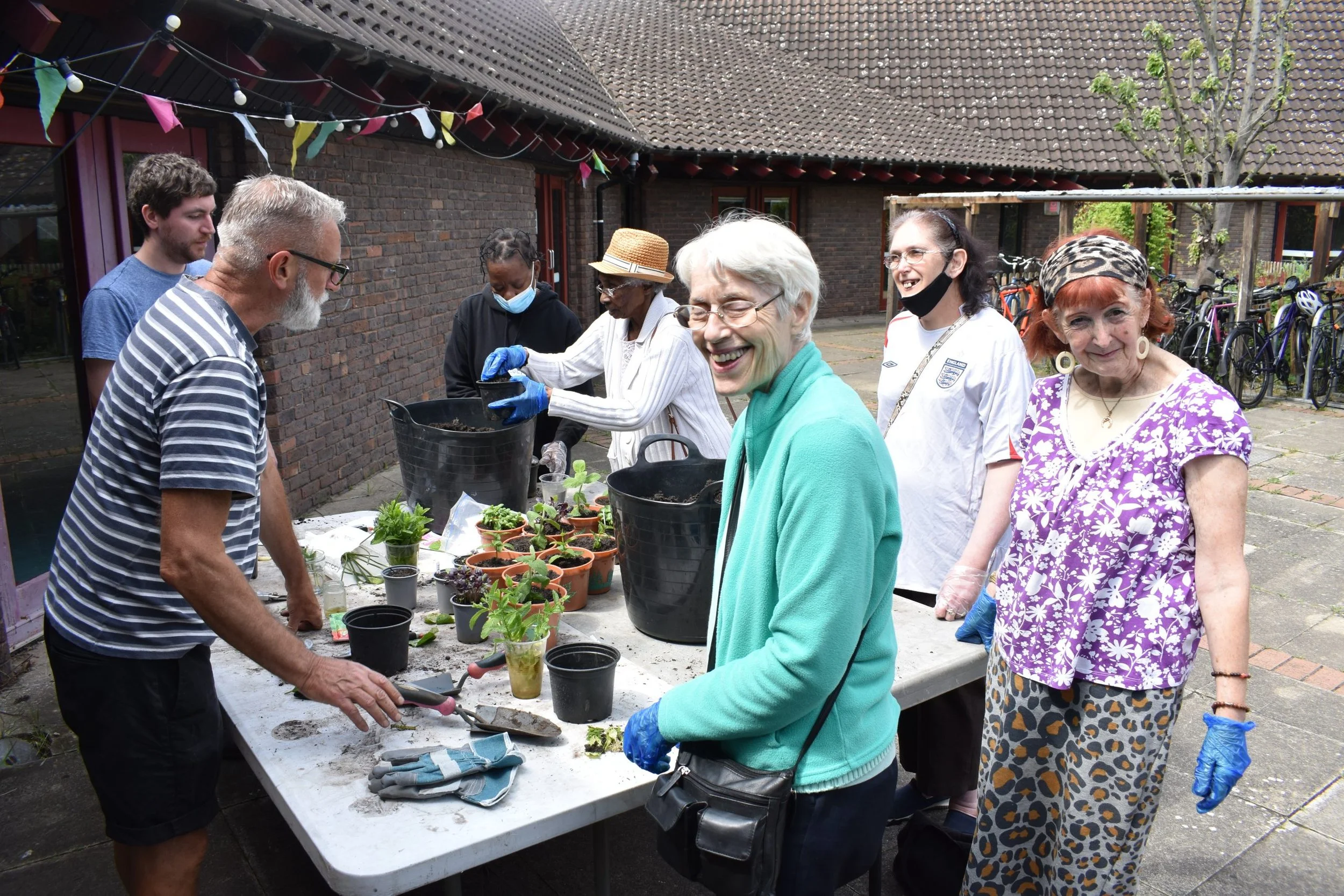 Come 'n' Grow: Meet Me gardening sessions