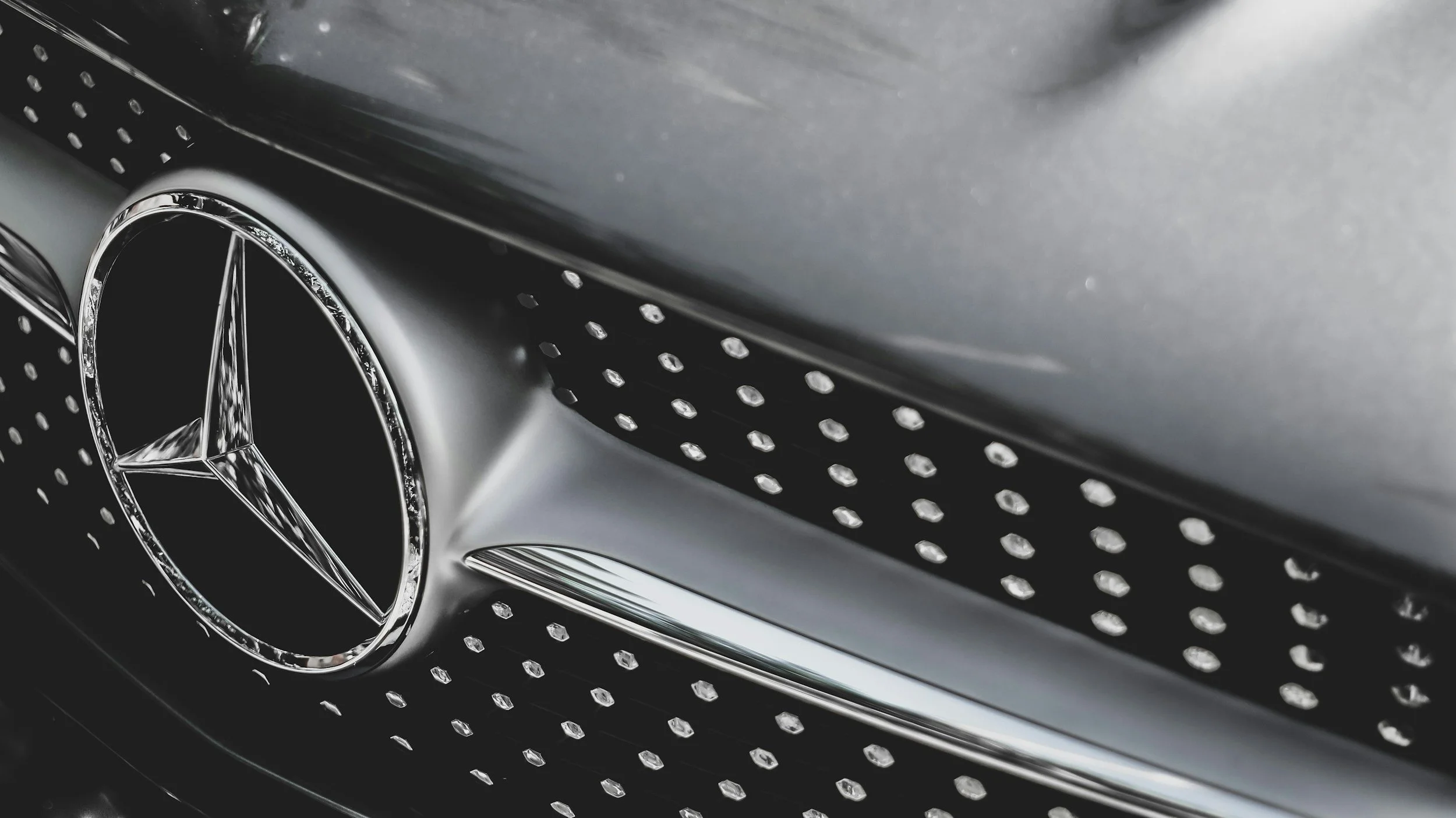 Professional cosmetic dent removal and refinishing Thanet