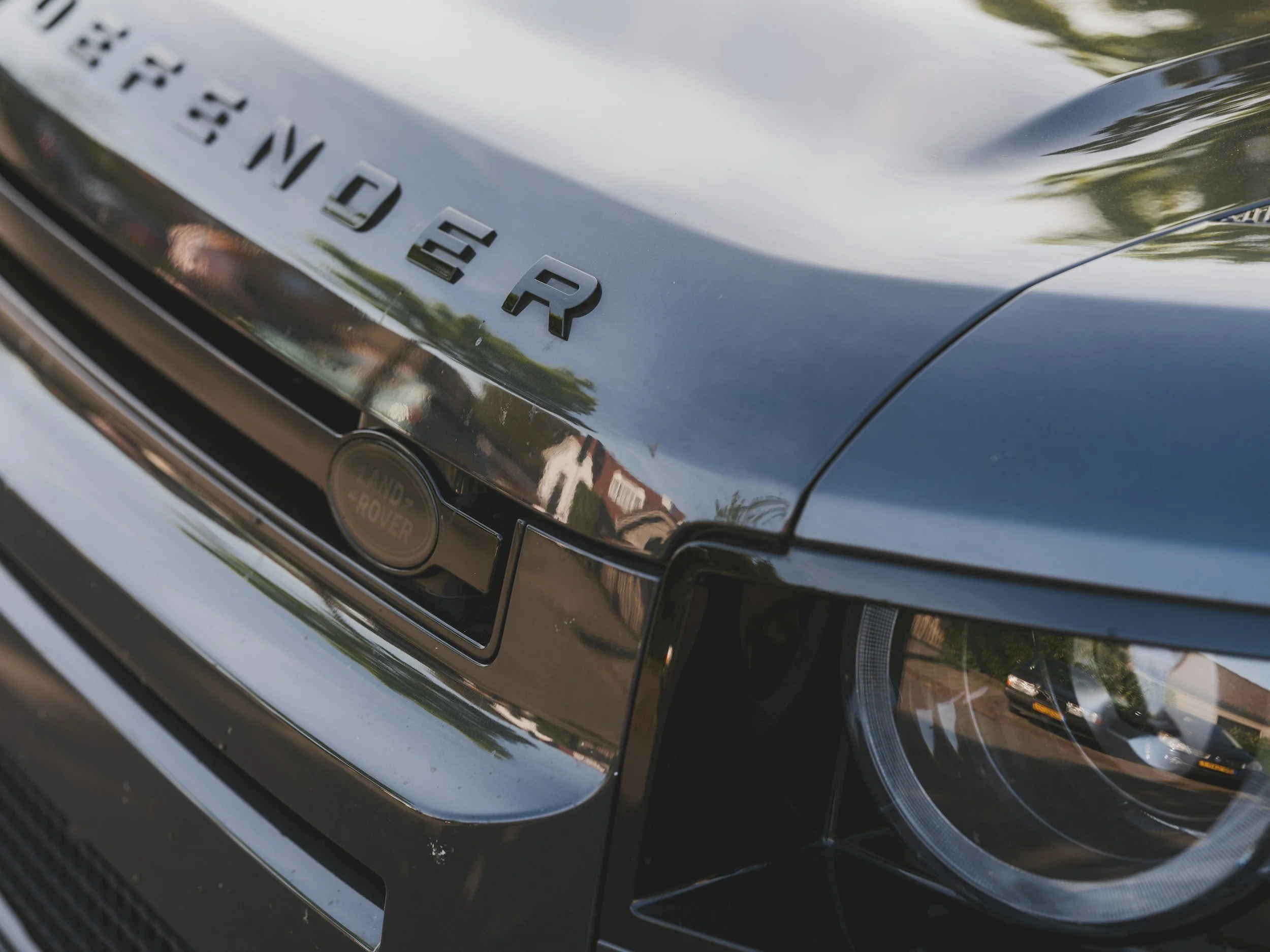 Bonnet paint touch in specialist Kent