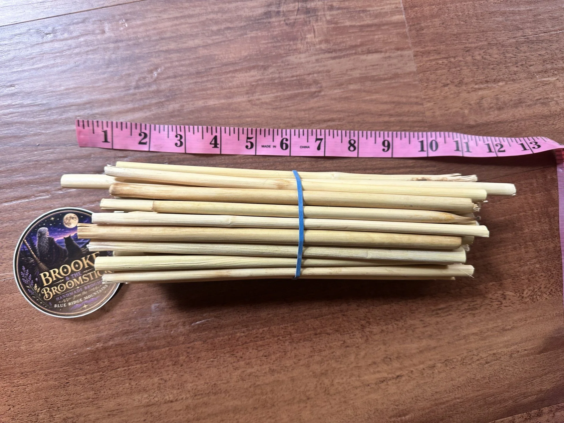 Natural Broomcorn Stalks for Weaving – 25 to 30 Full-Round Stems