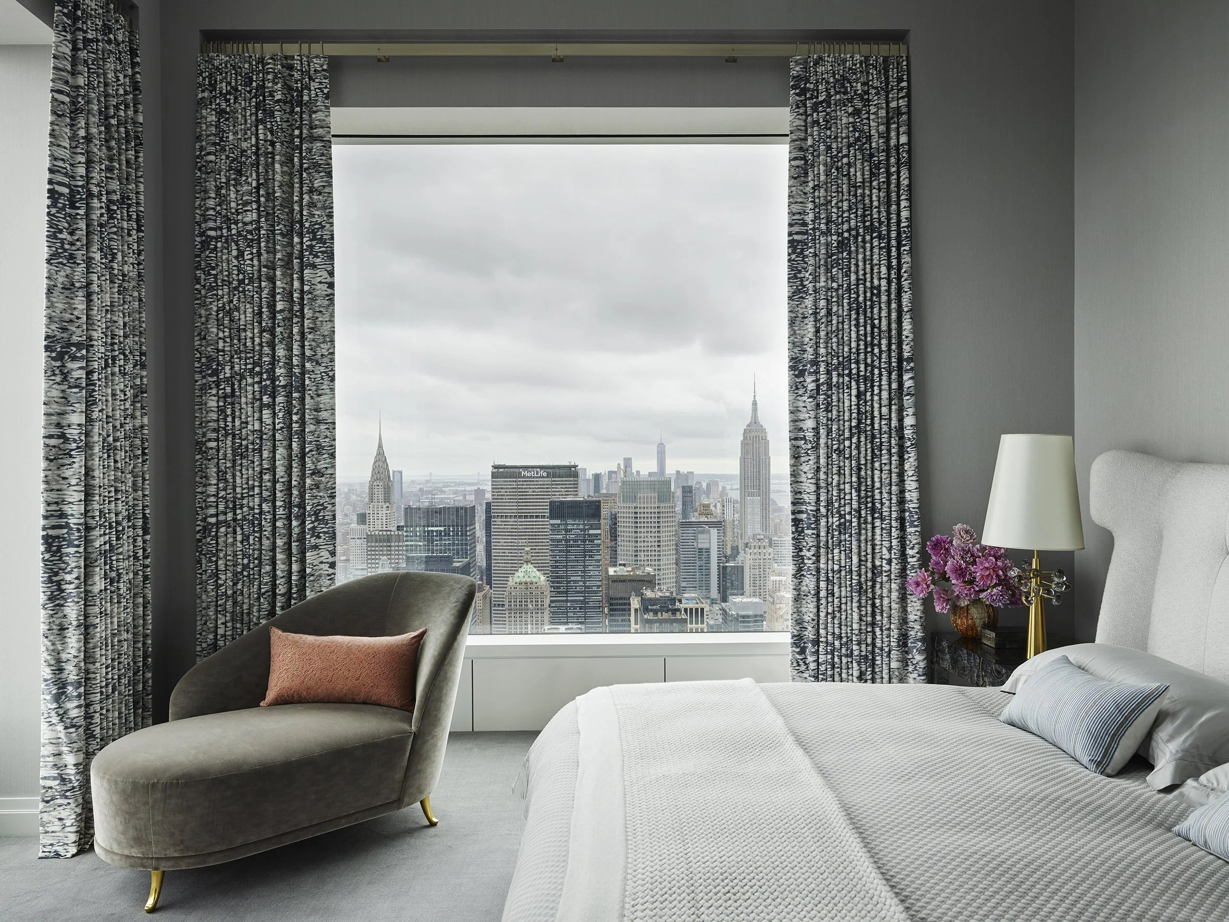 432-park-avenue-penthouse-primary-bedroom-01.jpg