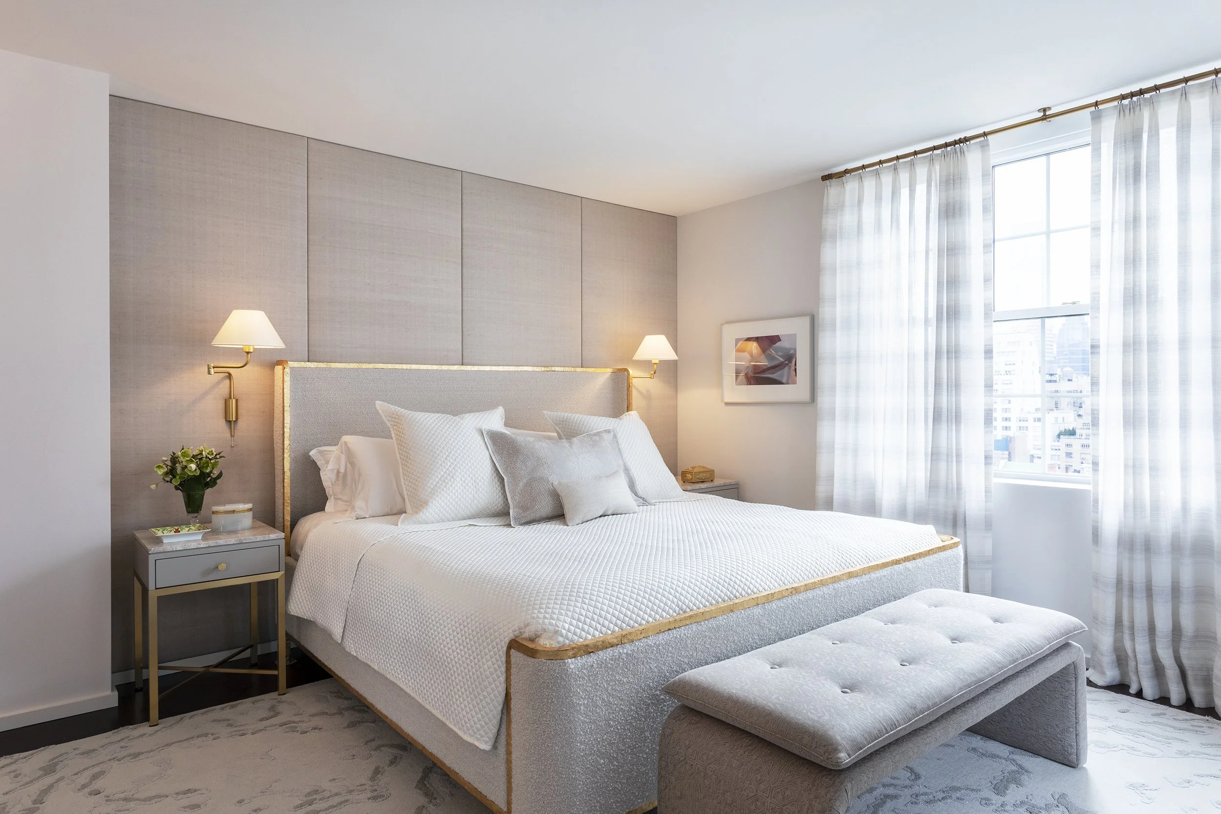 upper-east-side-pied-terre-bedroom-01.jpg