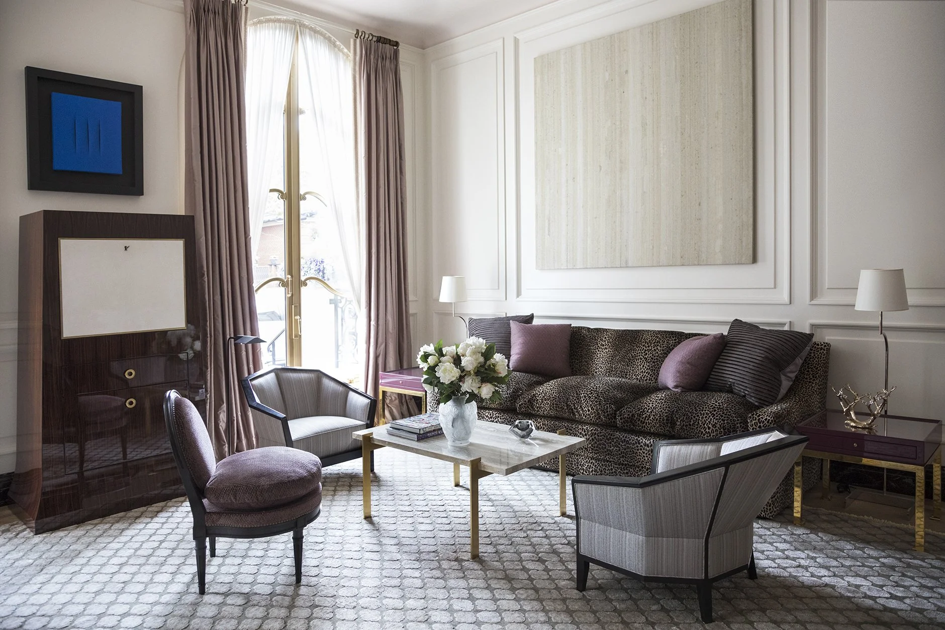 new-york-townhouse-living-room-01.jpg