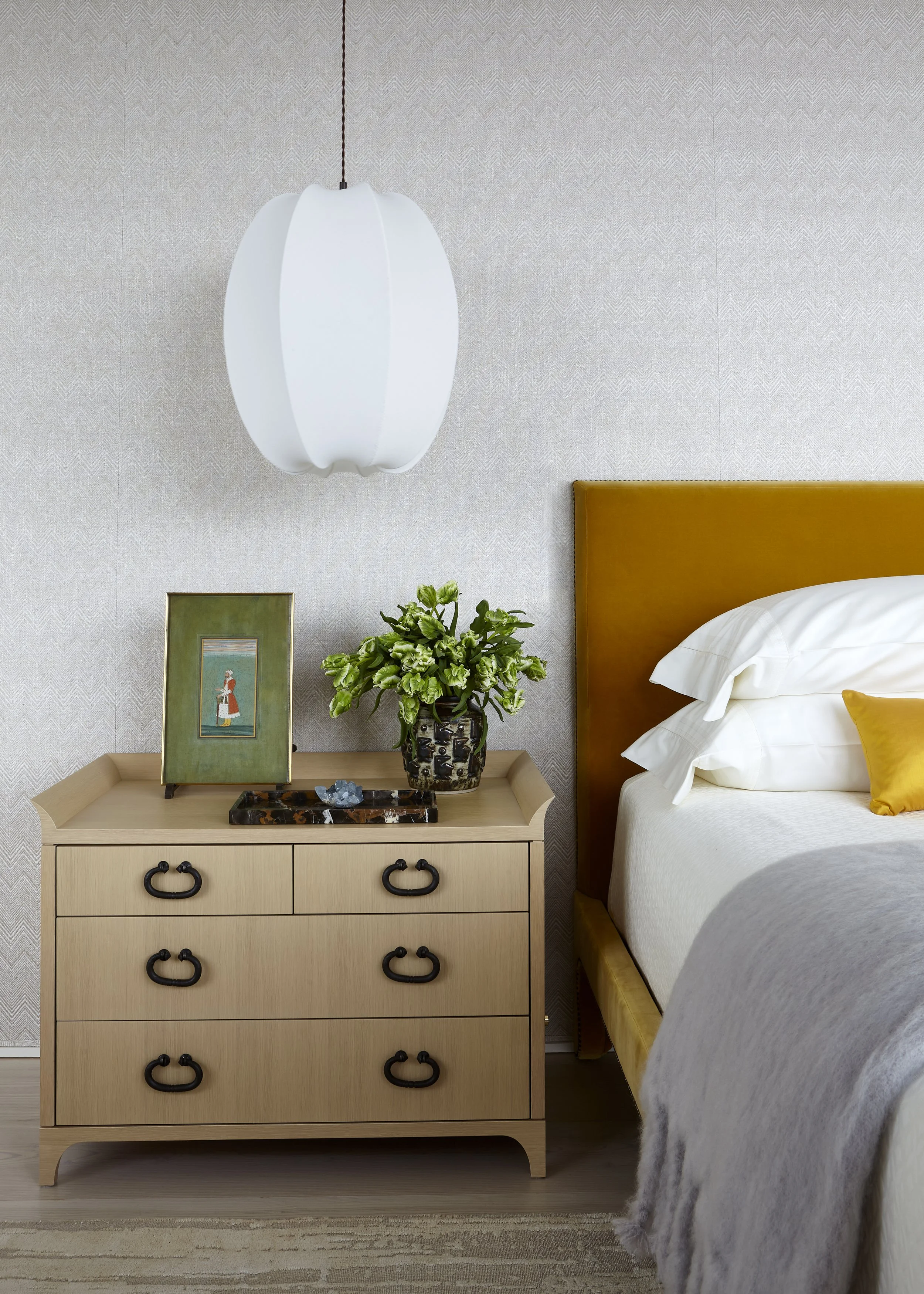160-leroy-street-primary-bedroom-02.jpg
