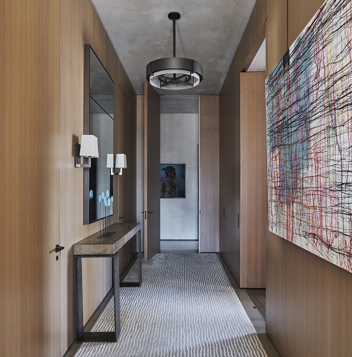 art-collectors-residence-primary-bedroom-01.jpg