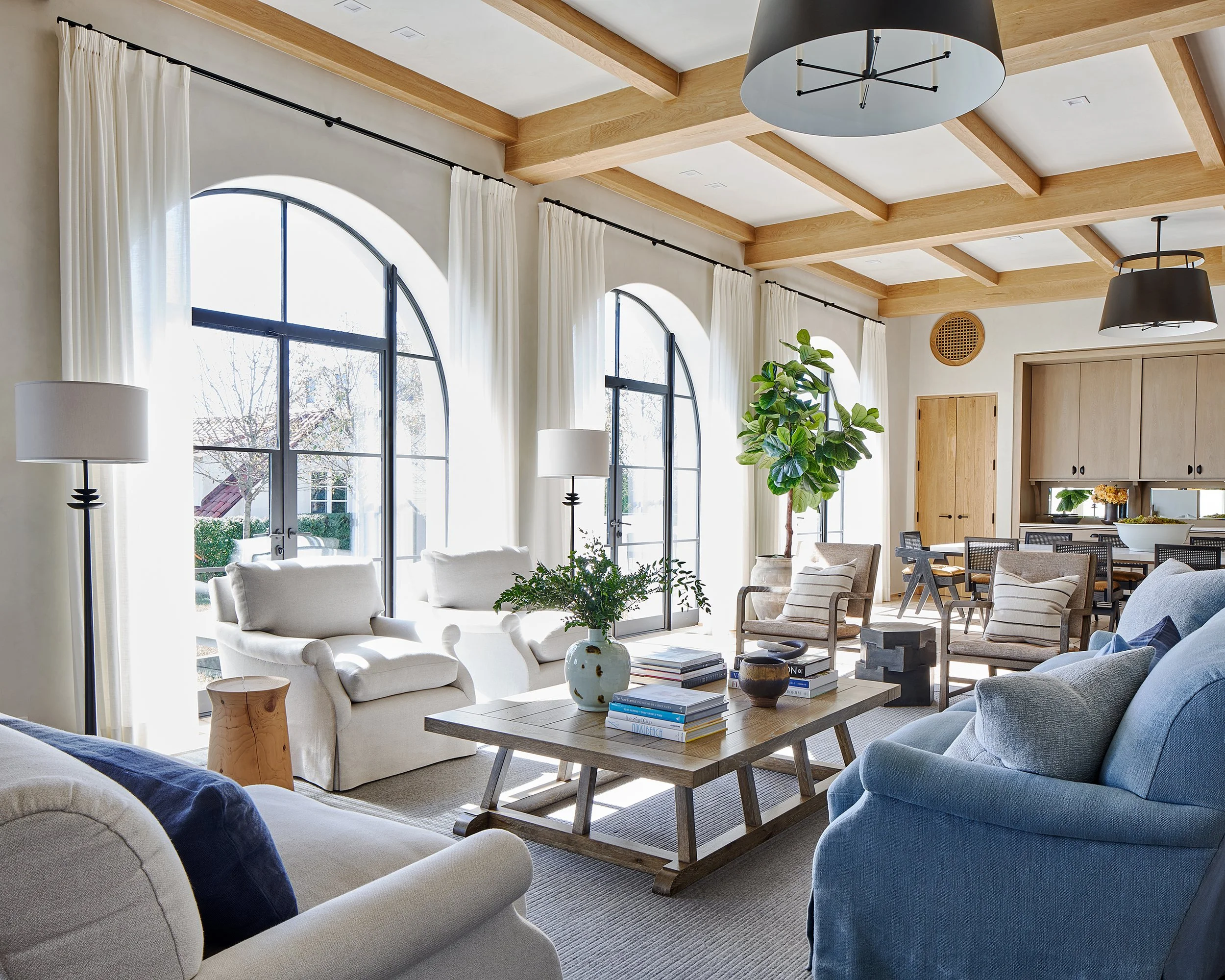 oceanfront-villa-living-room-01.jpg