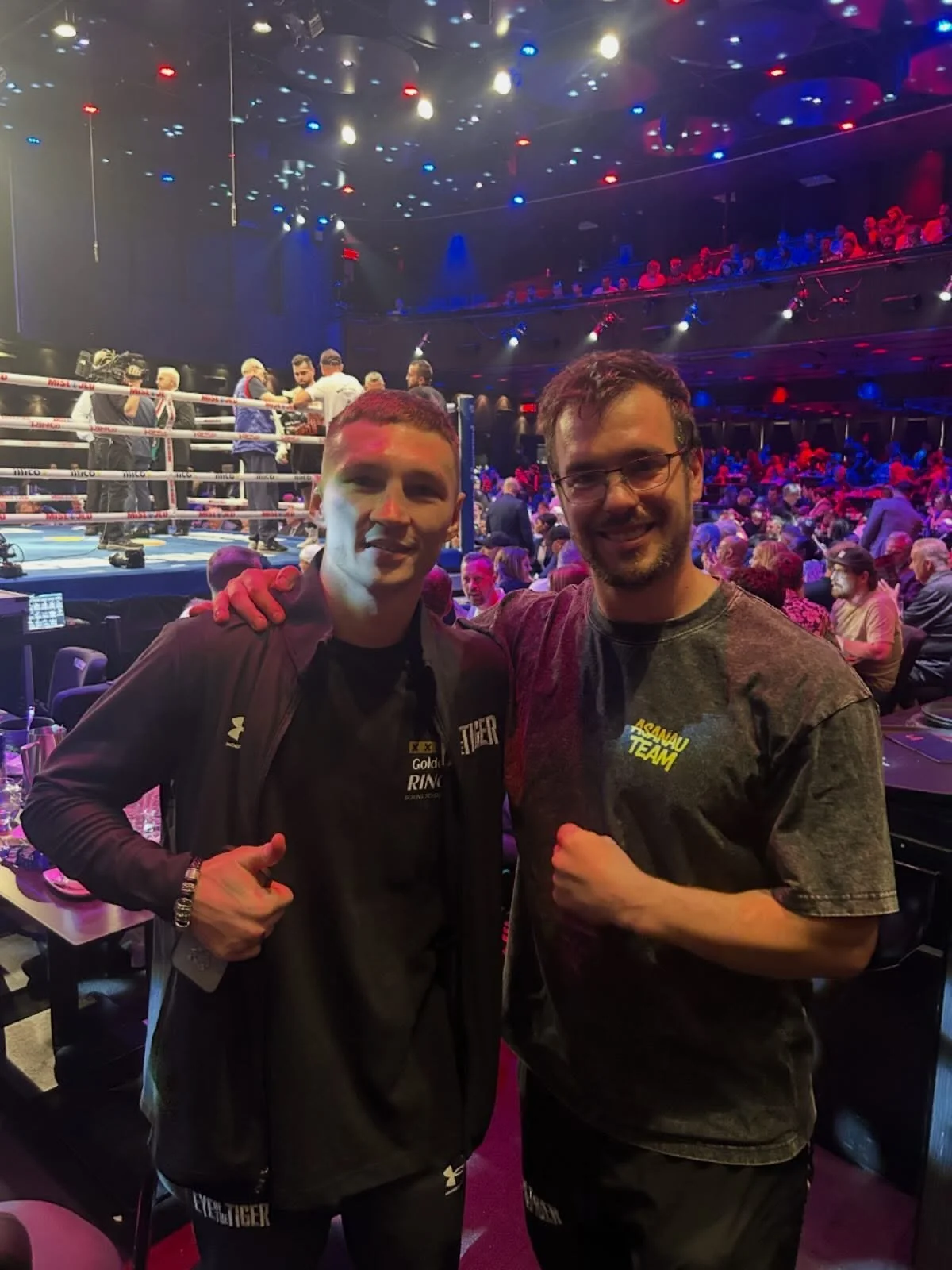 Superbe prestation de @dzmitry_asanau avec un KO tout en finesse au 6 round. 3 knockouts &agrave; ses trois derniers combats, les choses vont biens.