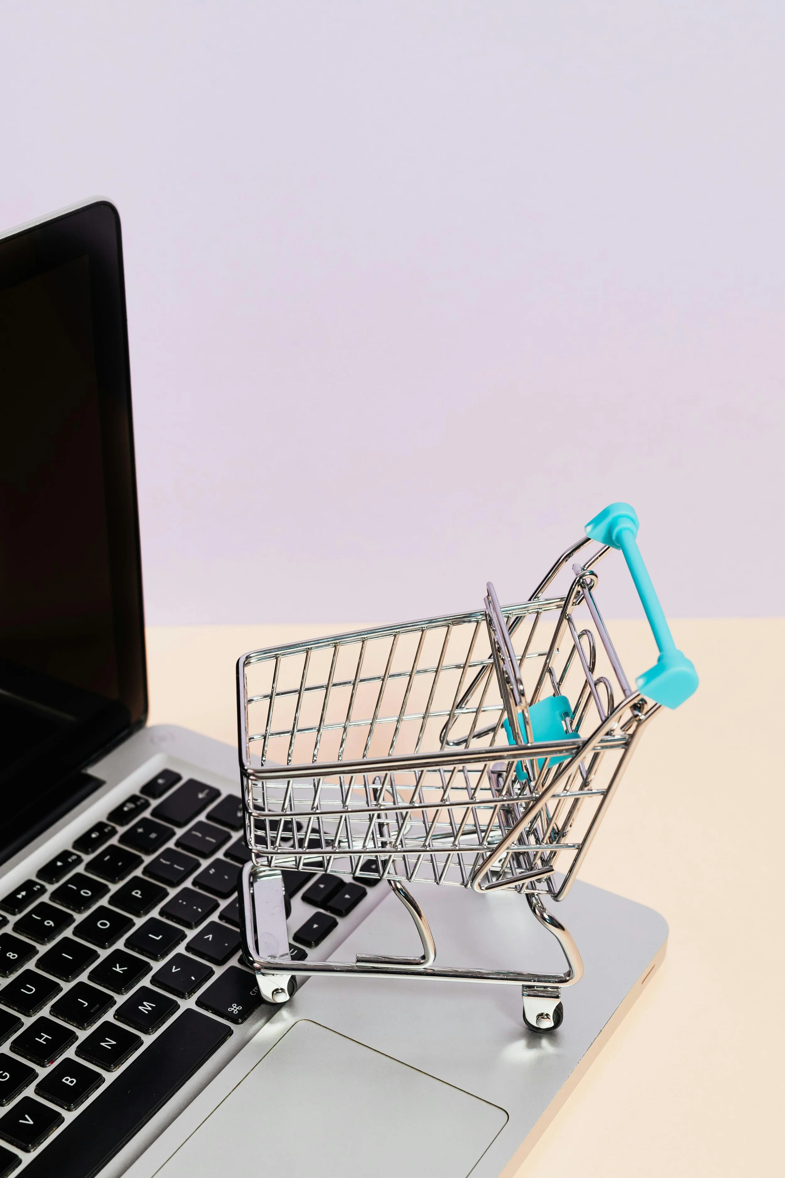 How B2C Brands Can Use Social Proof to Reduce Purchase Anxiety and Increase Conversions