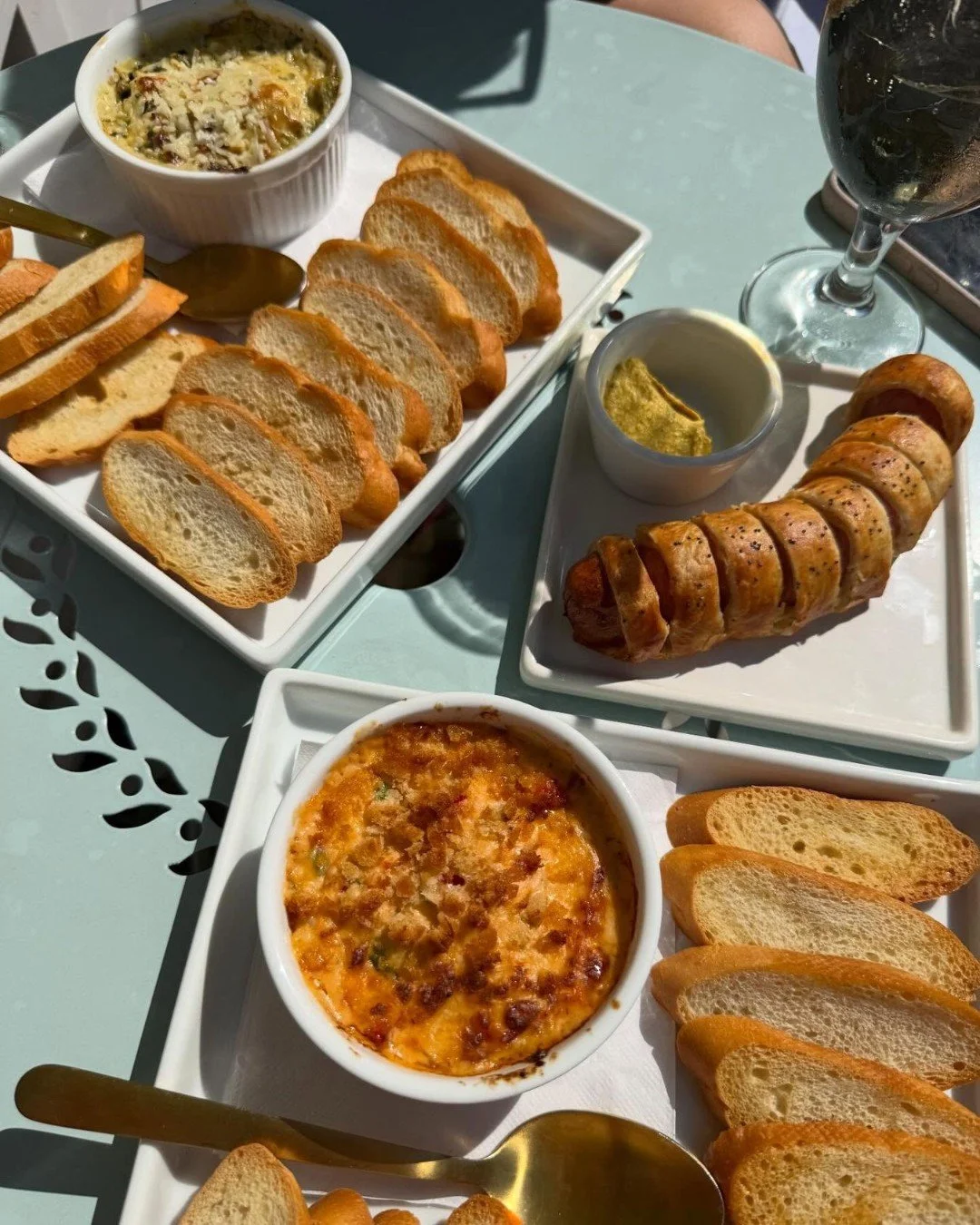 We absolutely love when you share your pics, bites, sips, and special moments with us at Lingering Shade.

Keep tagging us so we can keep obsessing over them right along with you. ✨

📸: @tiggitys_table