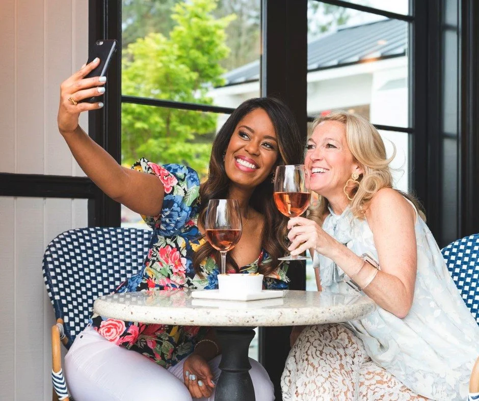 Why wait for the weekend? 🍷✨

Swing into Lingering Shade and treat yourself to one of our favorite weekly traditions: half-off bottles of wine every Monday and Tuesday. Grab your friends, pick your favorite bottle, and let's make the start of the we