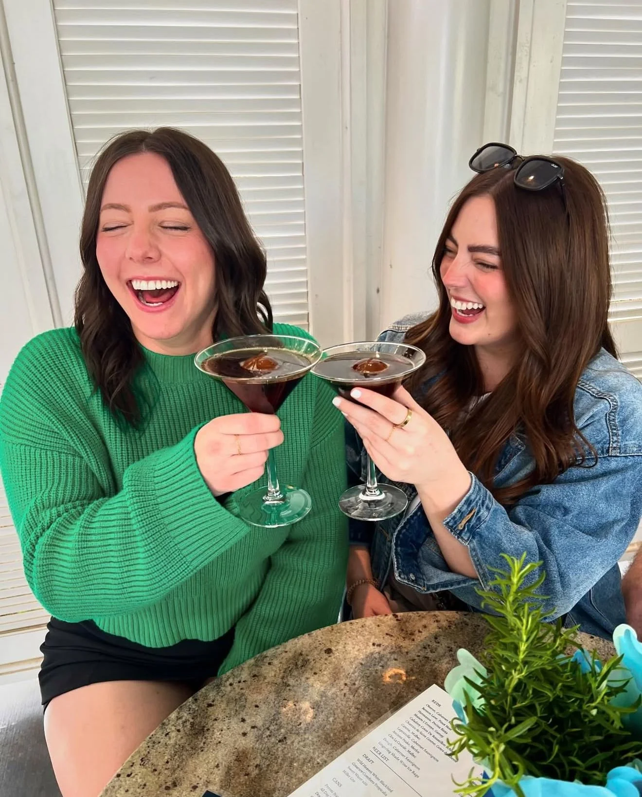 Cheers to a midweek pick-me-up at Lingering Shade. 🥂✨