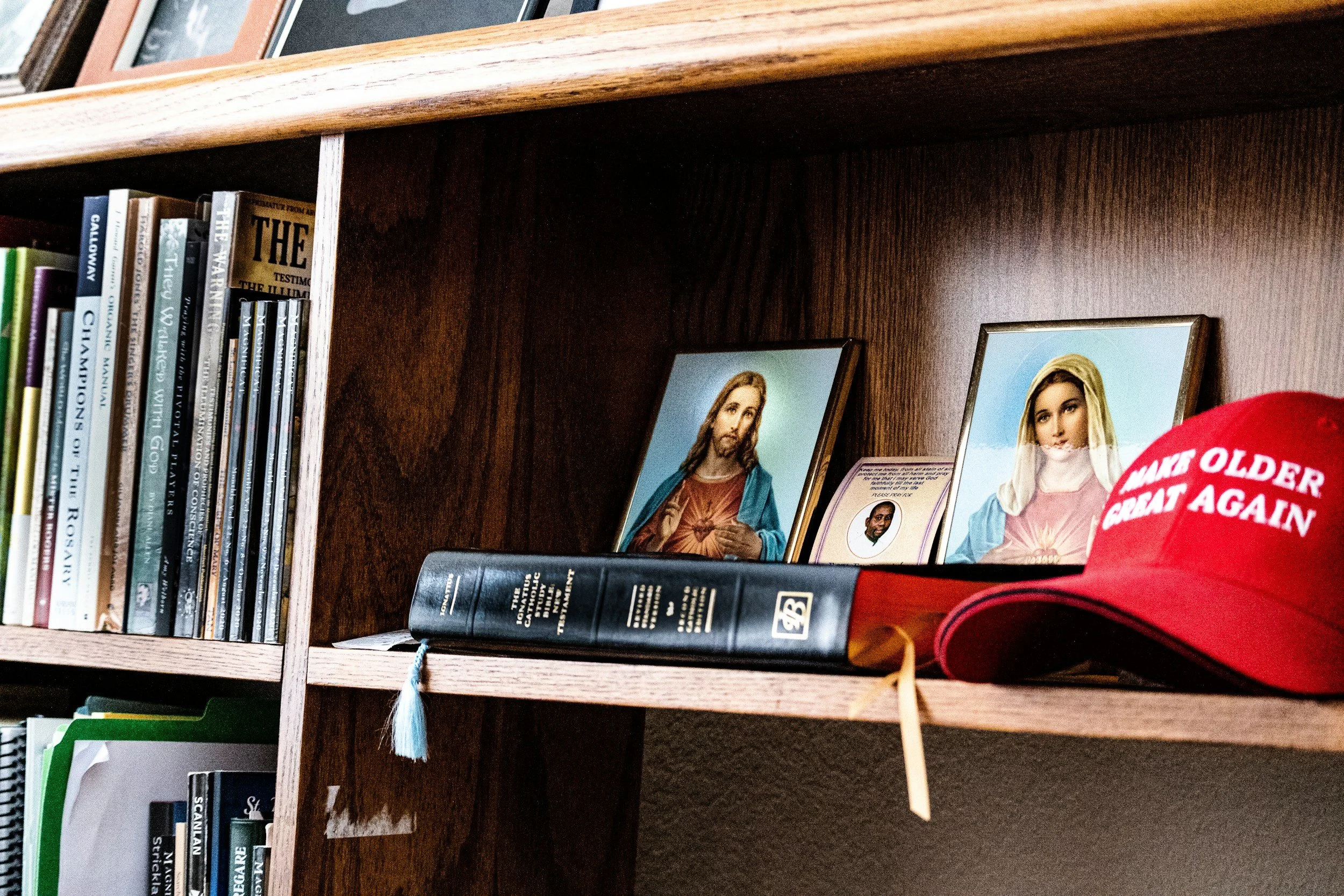 Overwhelmed by Catholic Devotions? Here’s How to Find the Right Prayer for Your Season of Life