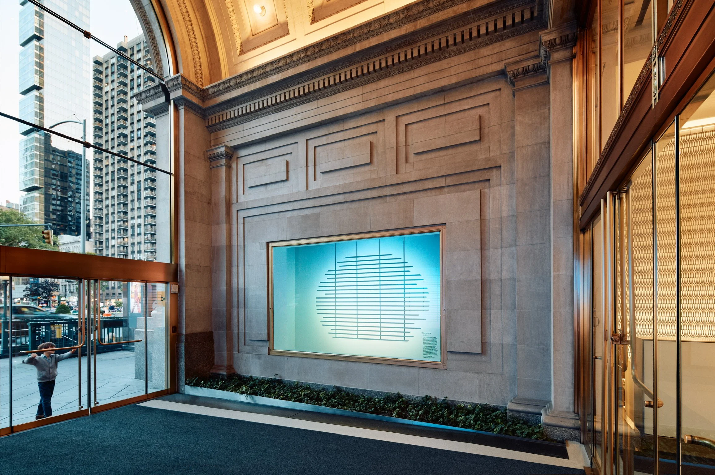 202505_019_NatiTunkelrot_200FifthAve_0205_web.JPG