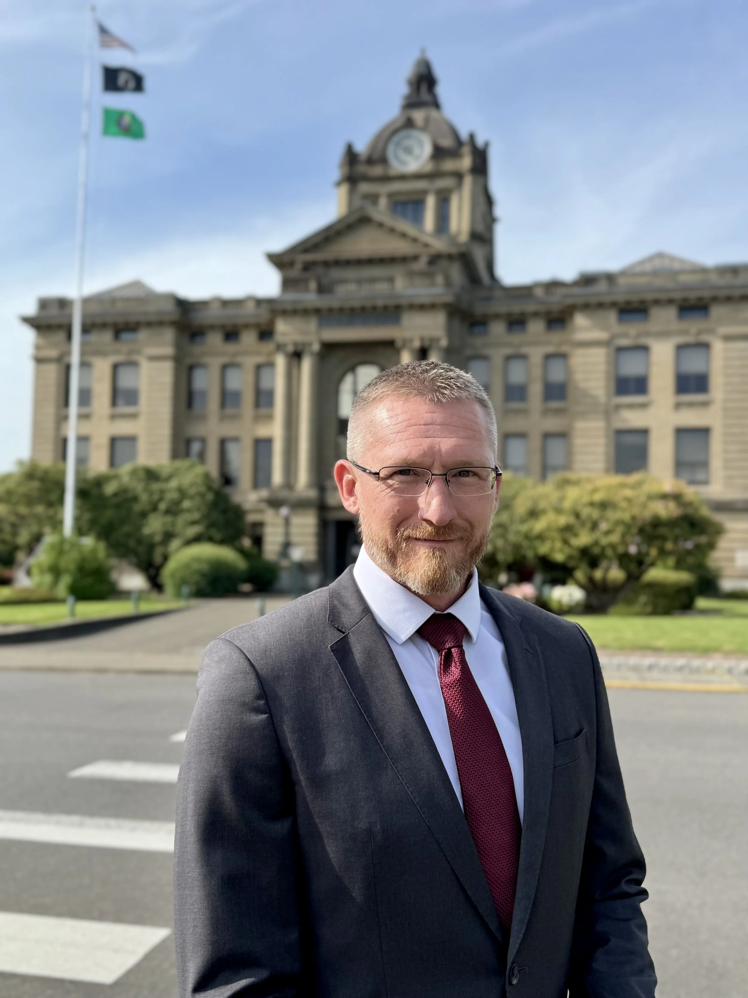 Ed Welter in front of county courthouse