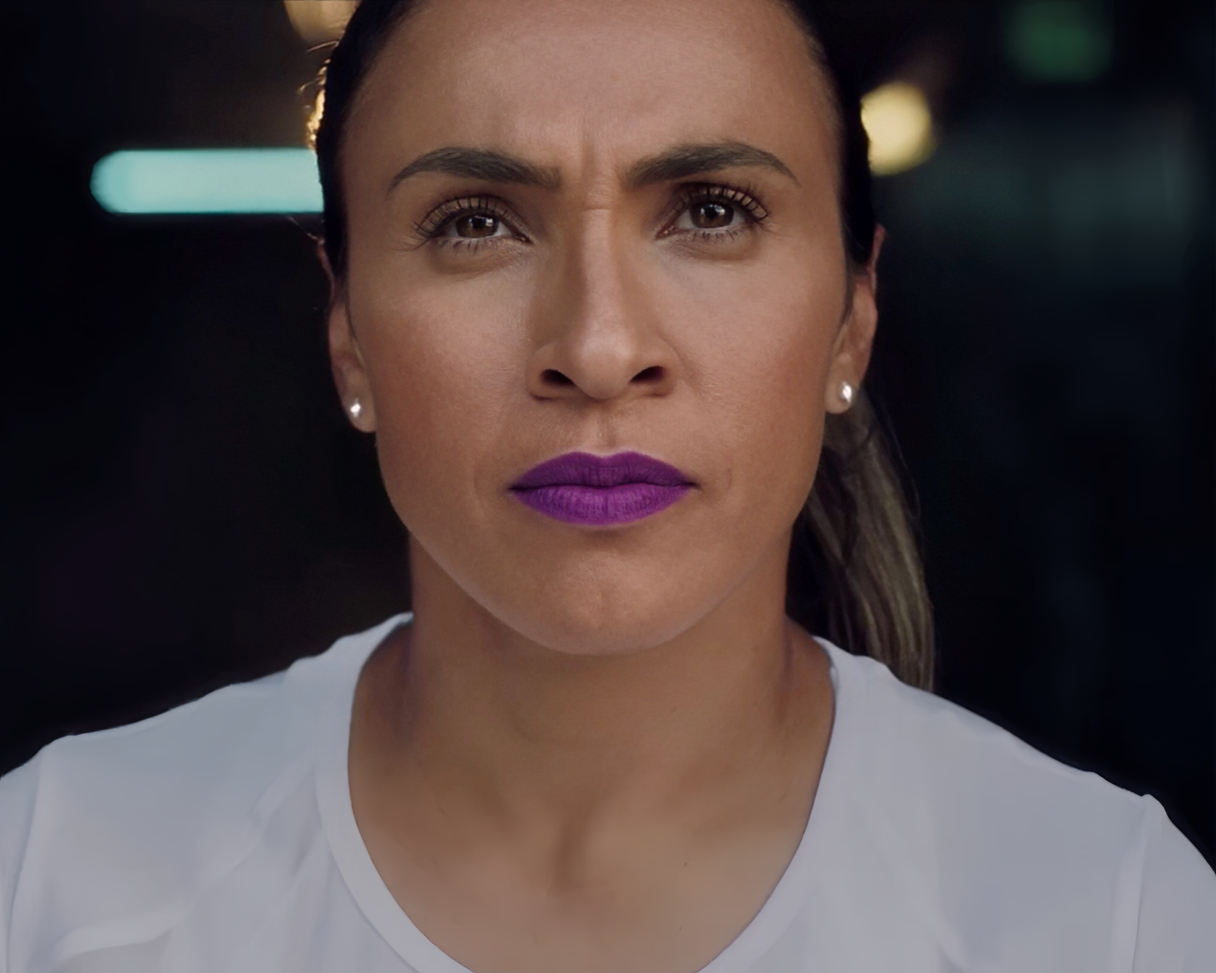 AVON: Power Stay | campaigns