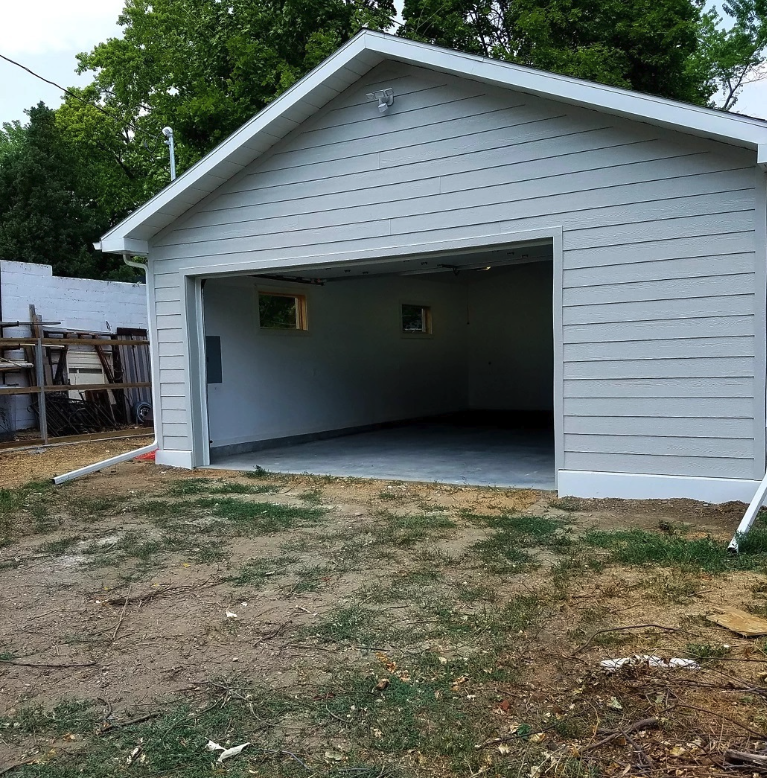 Custom 24'x30' garage in Billings, MT, home