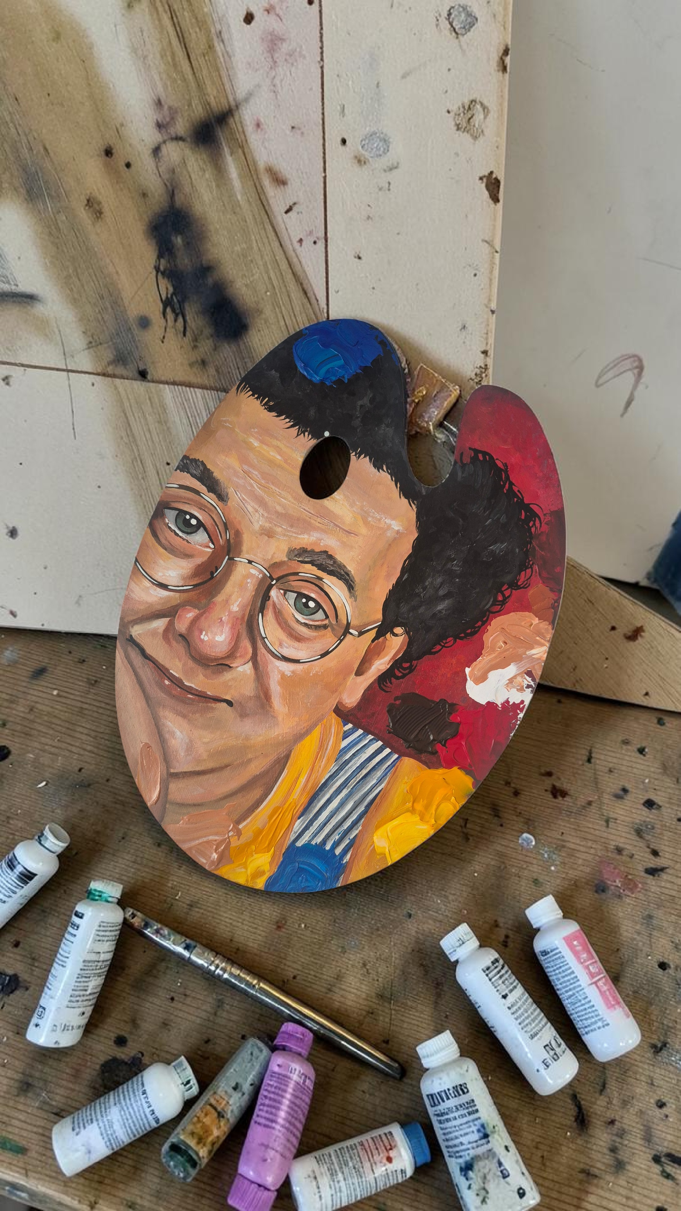 Palette artistique – Pièce unique inspirée de Coluche