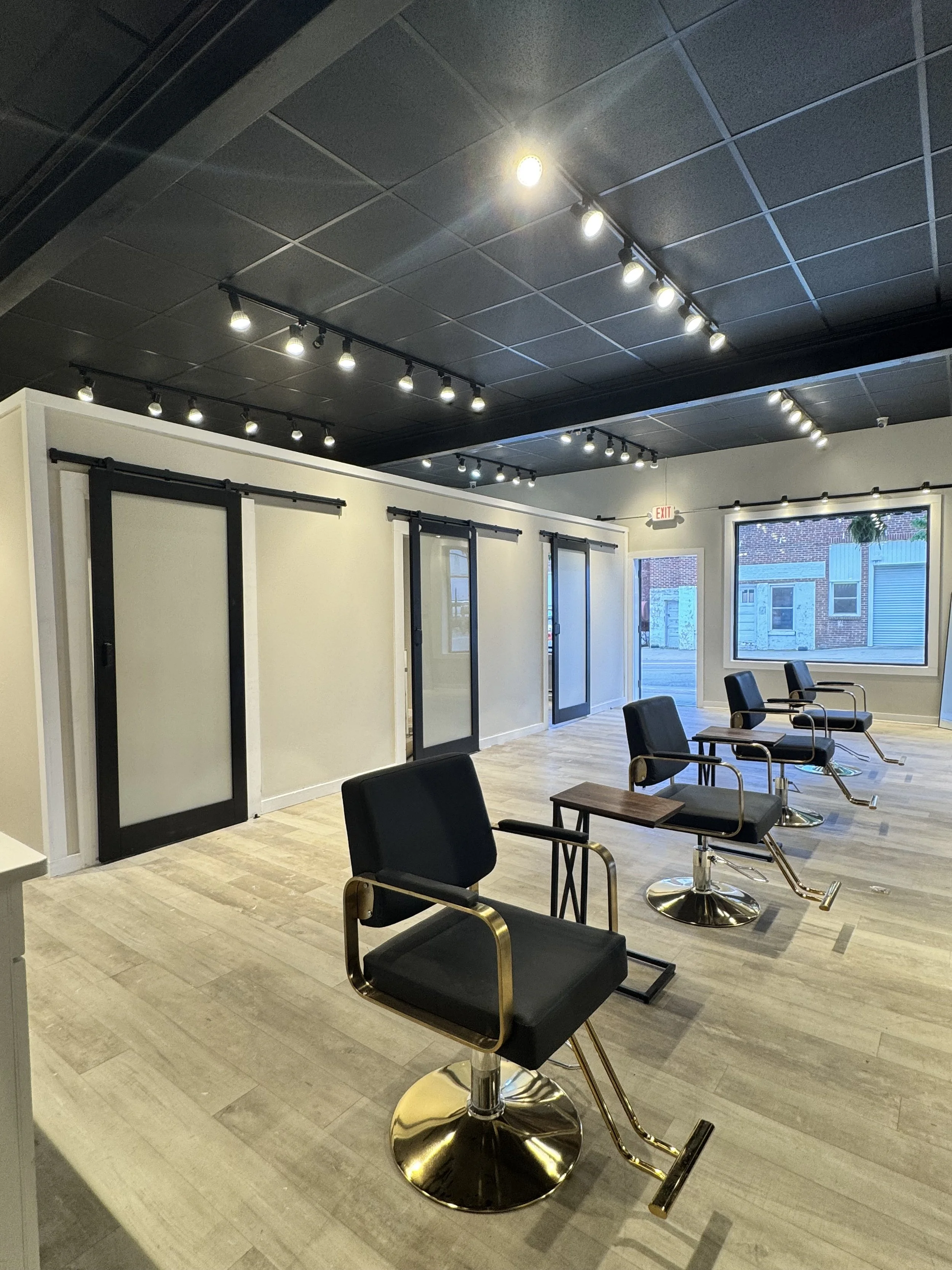 Hair/Nail station 1 West Jefferson