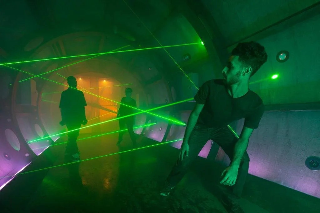 5 Wits Laser Tunnel