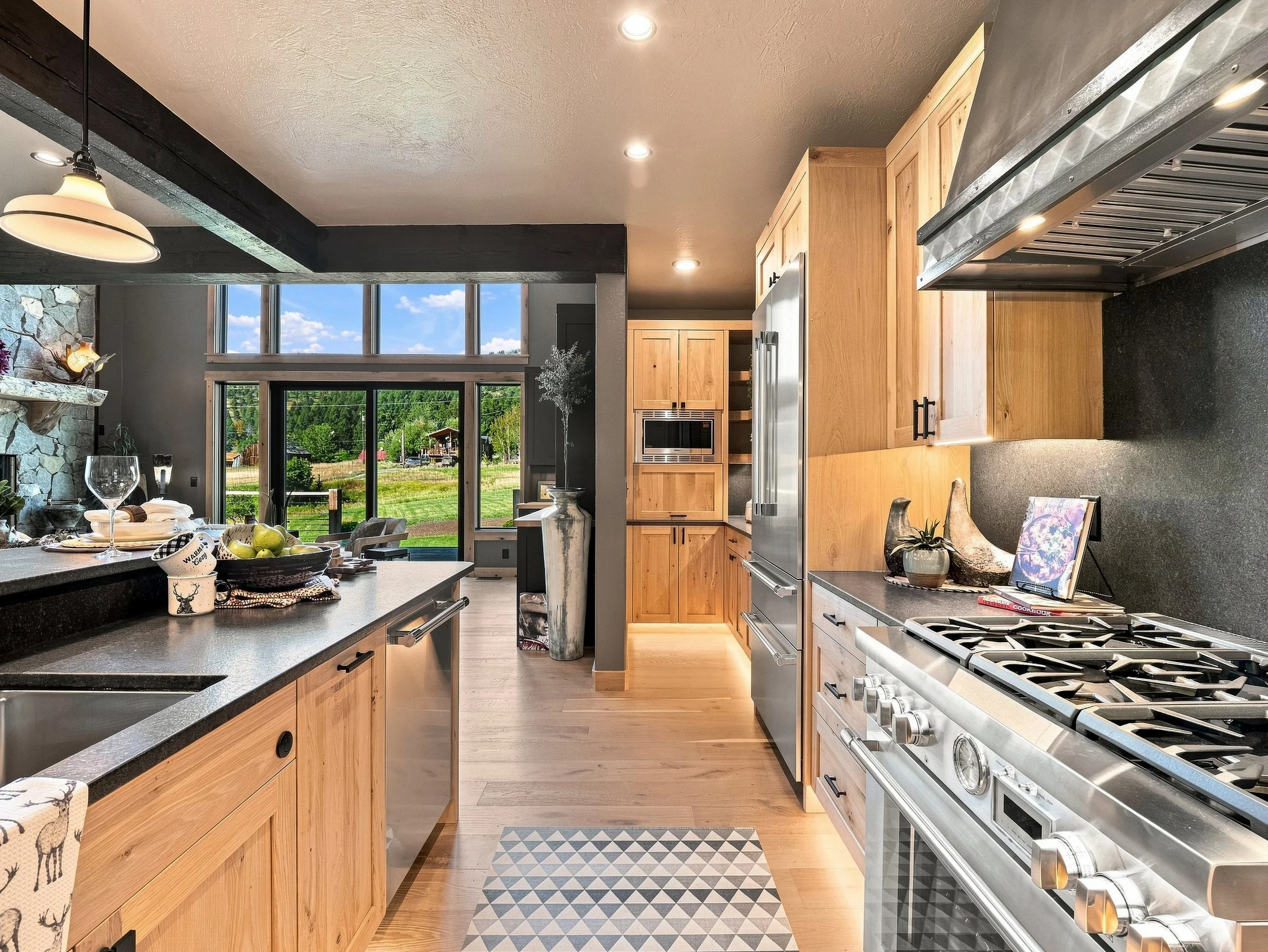 Luxury Listing