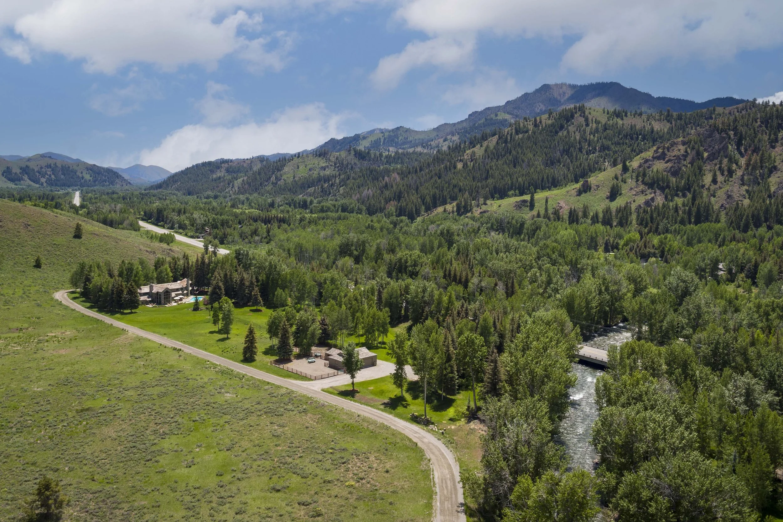 13505 HWY 75 - Aerial - 426-Edit.jpg