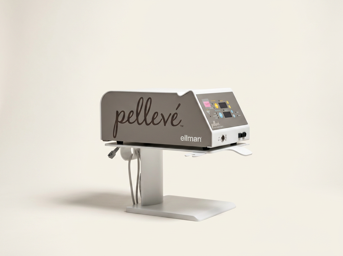 Medical device labeled Pellevé on a white stand against a plain cream background.