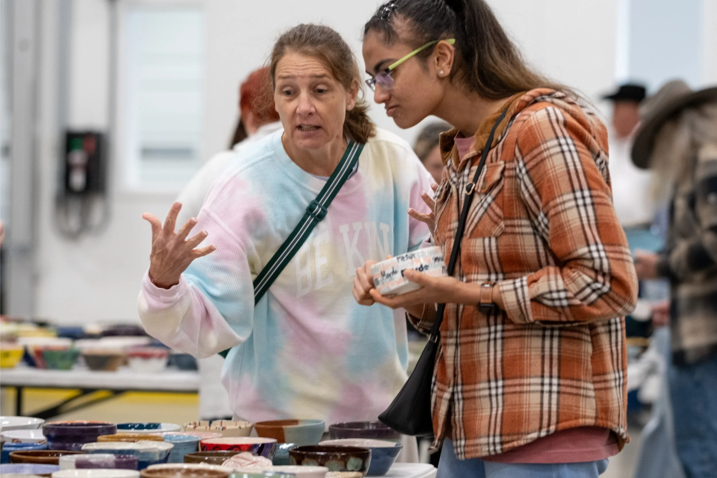 picking out bowls 13.jpg