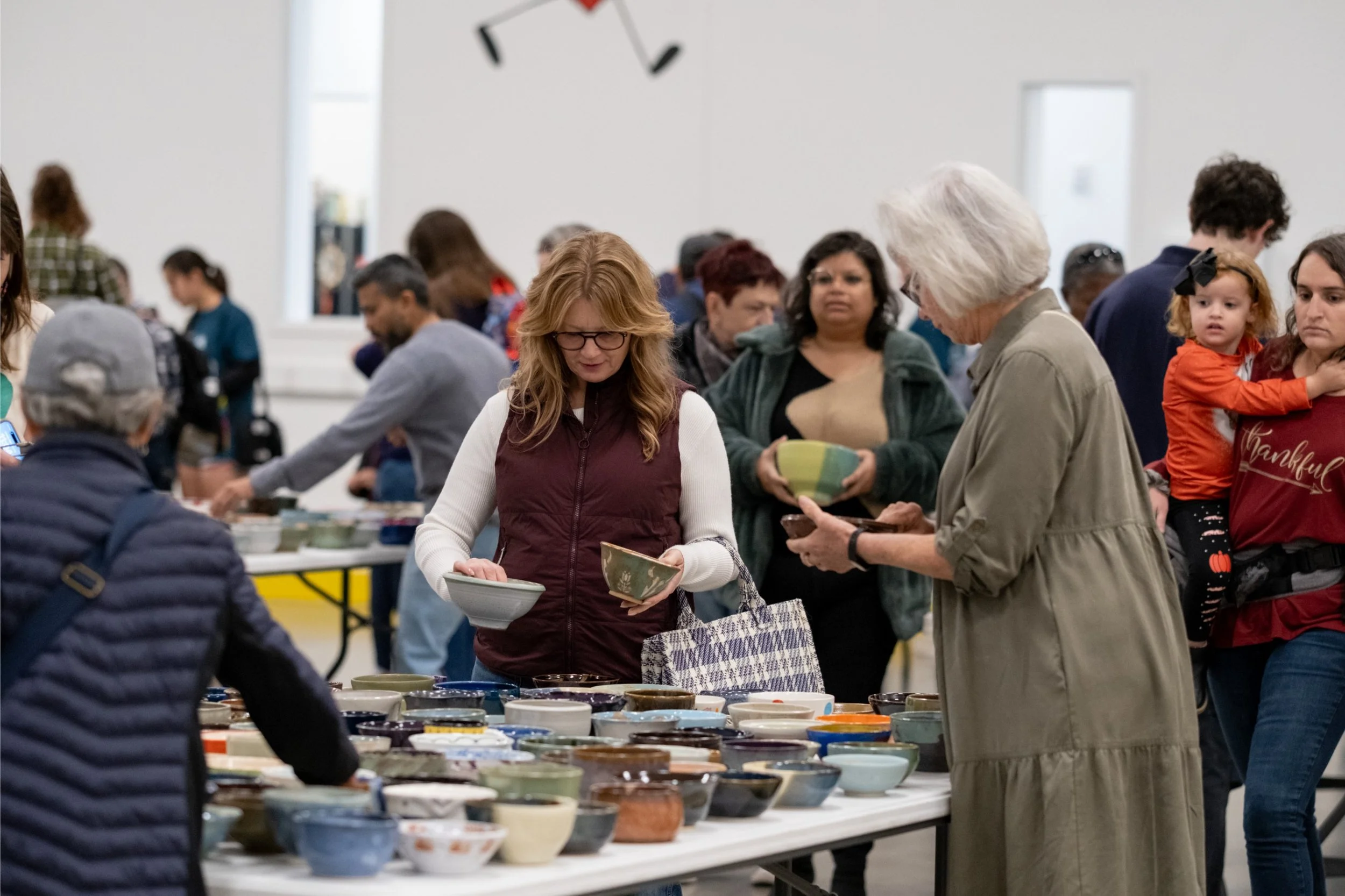 picking out bowls 8.jpg