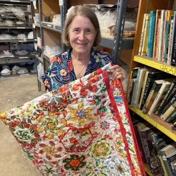 Colorful quilt to be raffled off at the Austin Empty Bowl event.