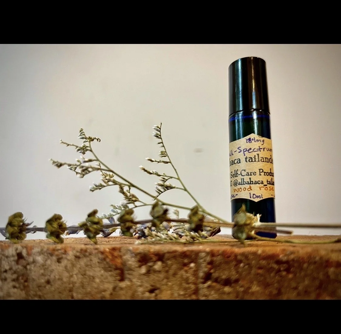 CBD Wood Rose Roll-On