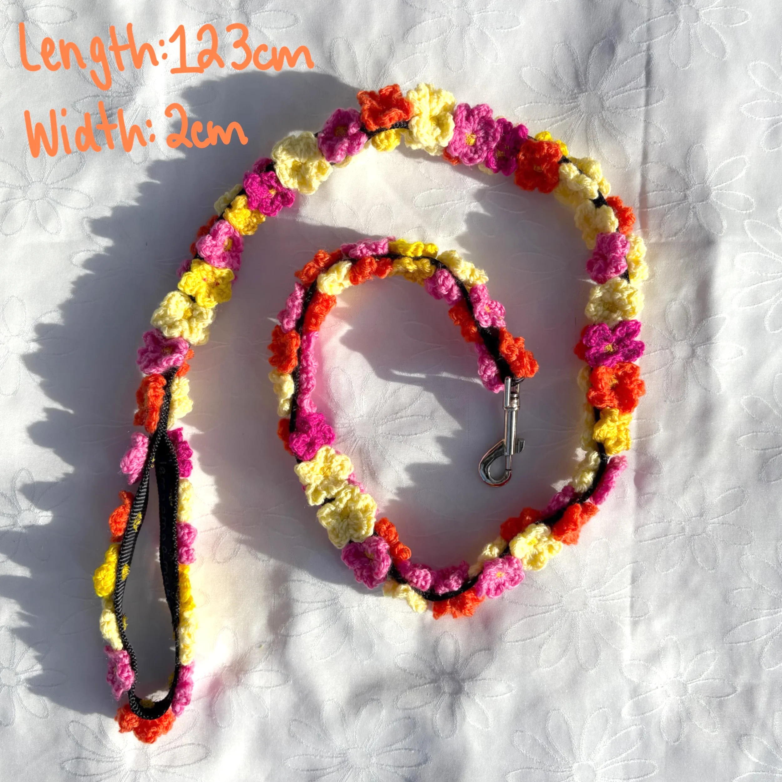 DW-Web-FlowerDogLeash-SunsetMeasurements.webp