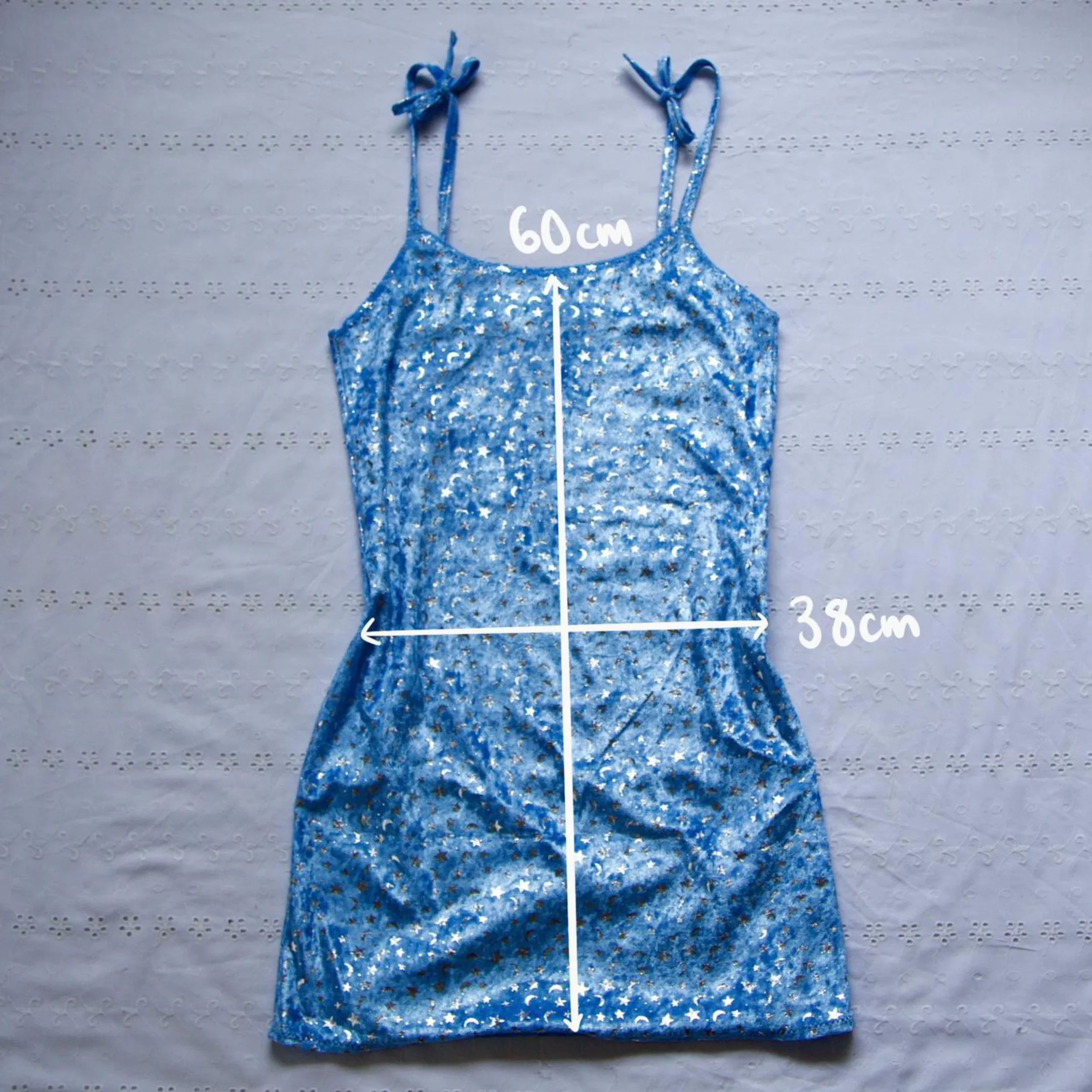 DW-Web-MoonStarsDress-ExtraSmall.webp