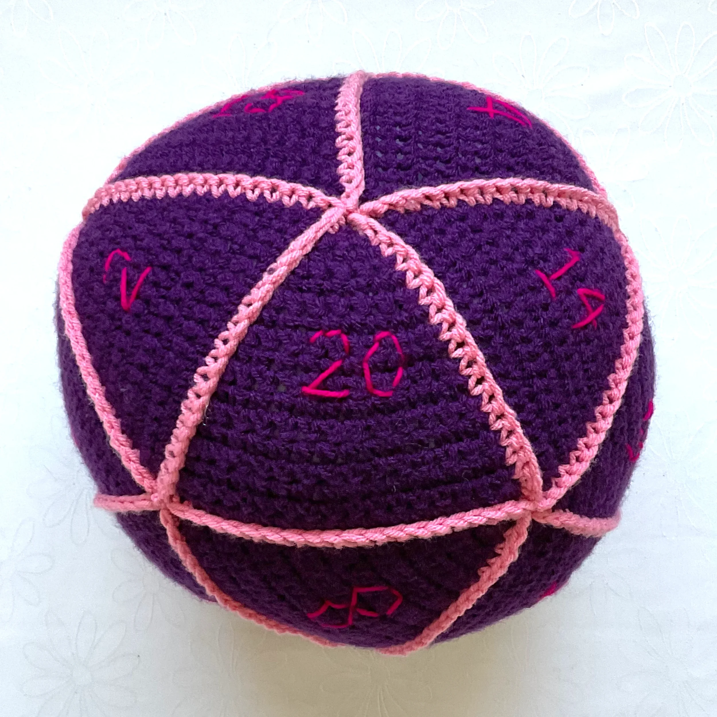 DW-Web-d20Cushion-Detail.webp