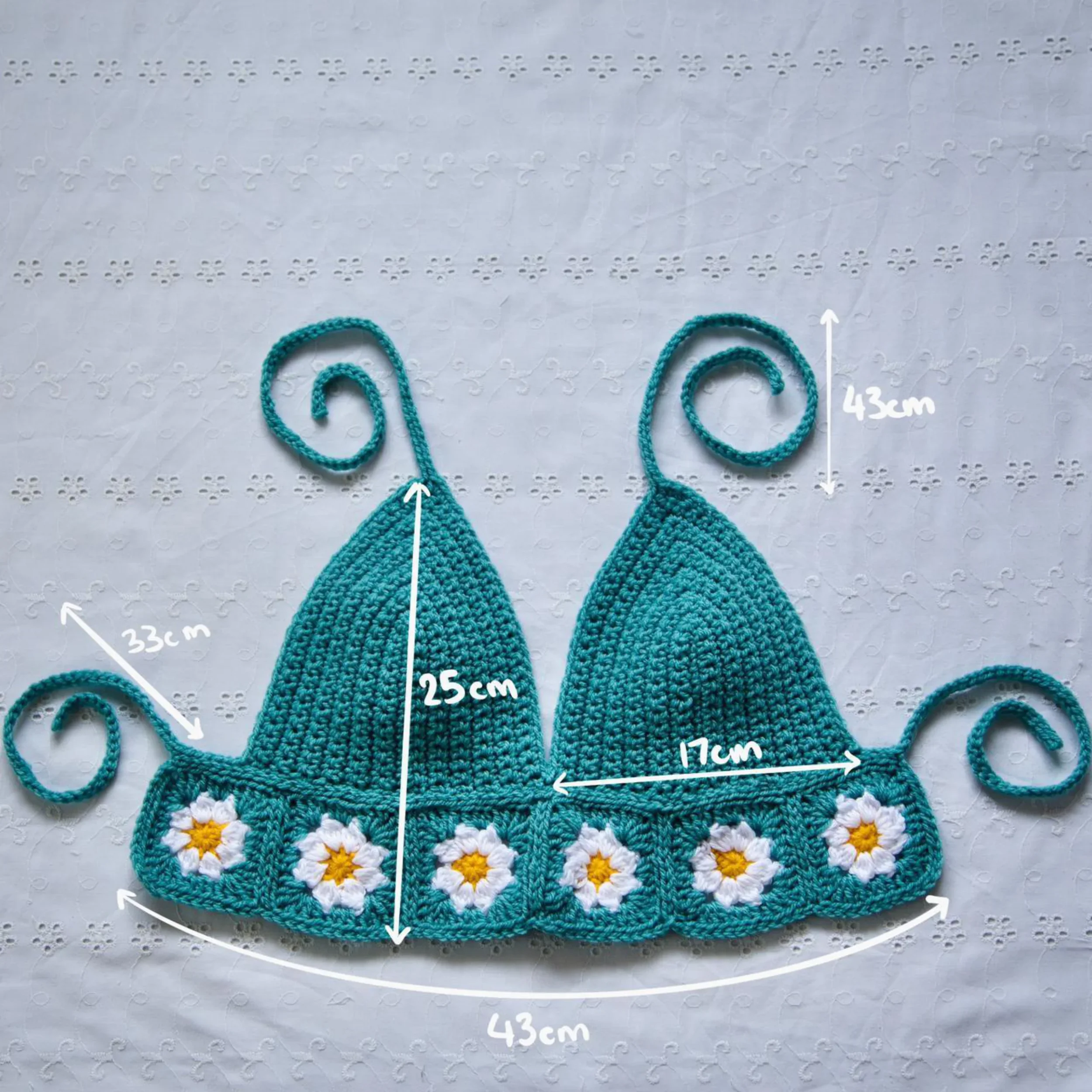 DW-Web-CrochetBralette-DaisyMeasurements.webp
