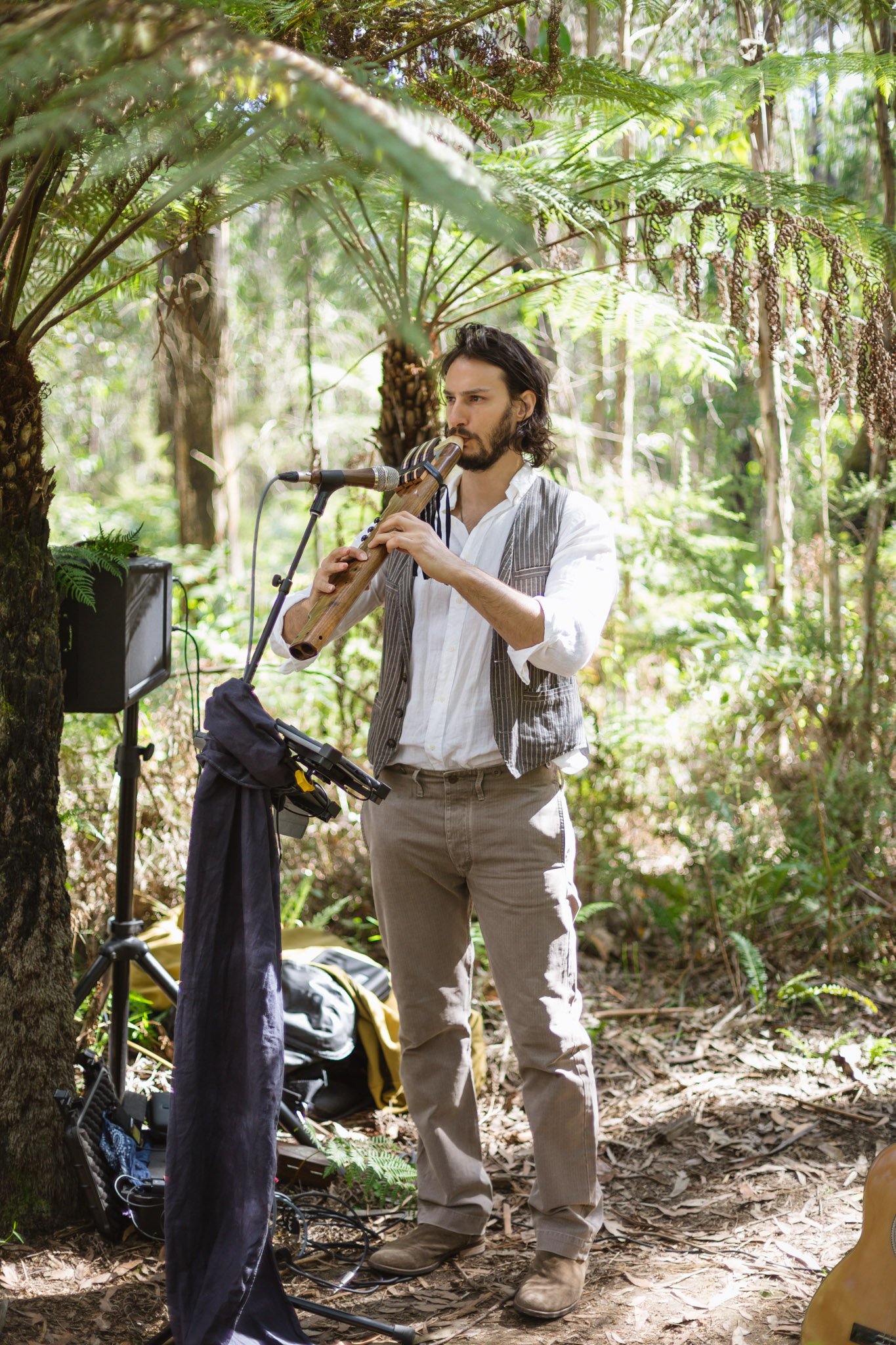 christchurch-wedding-photography-forest-ceremony-50.jpg
