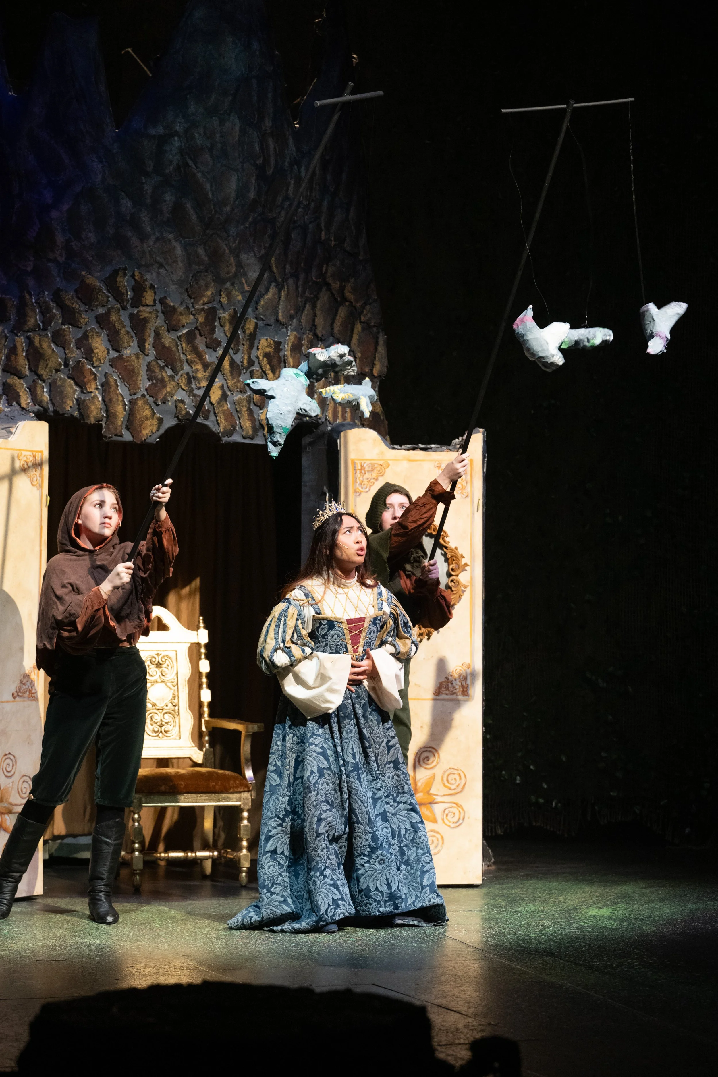 The birds inform Cinderella that there is a giant in the realm