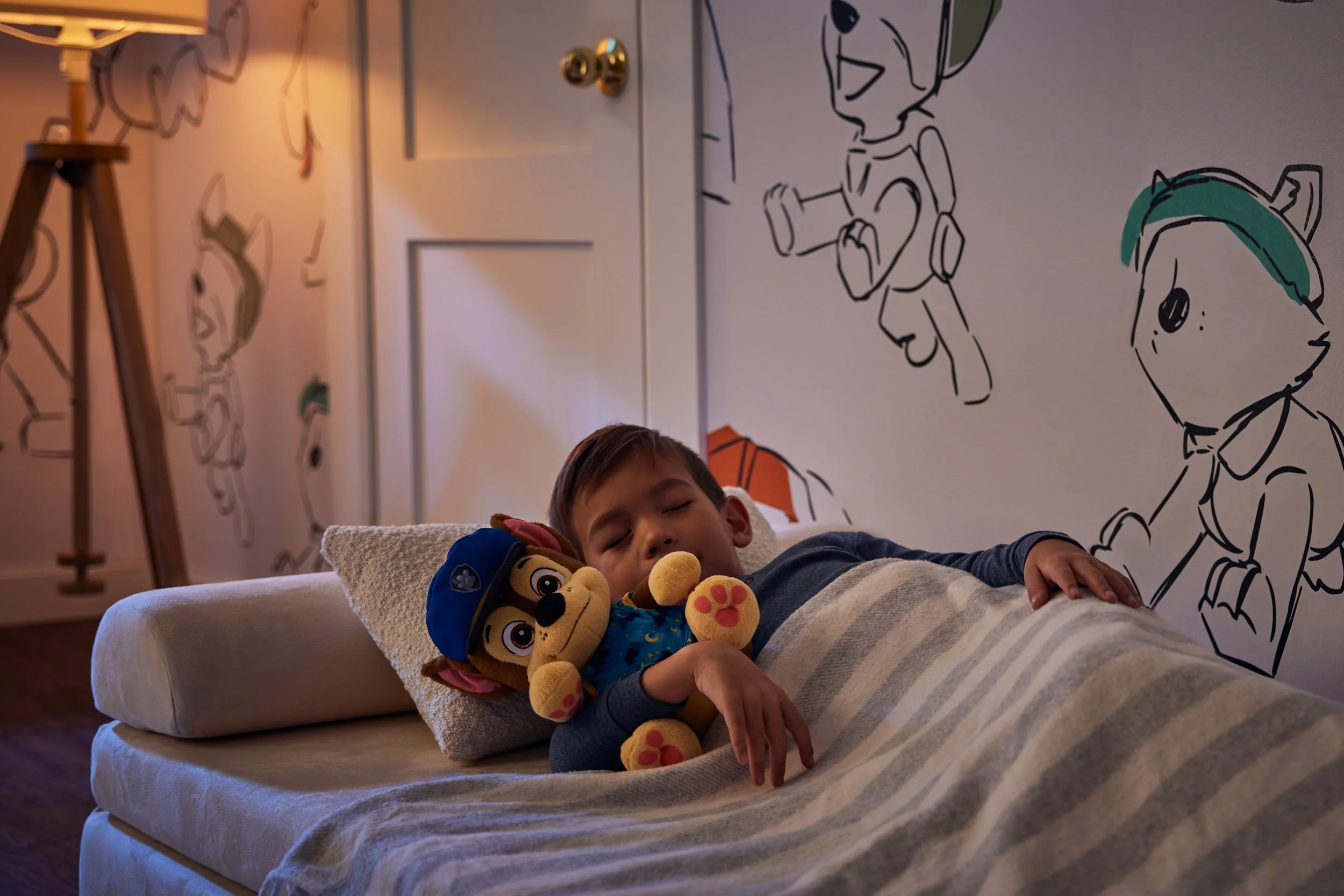 778988452479_20145688_Bedtime Plush_Core_Chase_M01_GML_Product_12.jpg