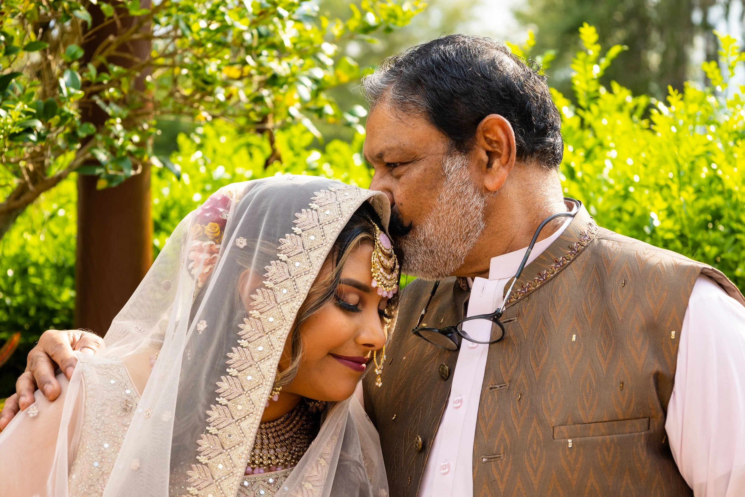 bride and father