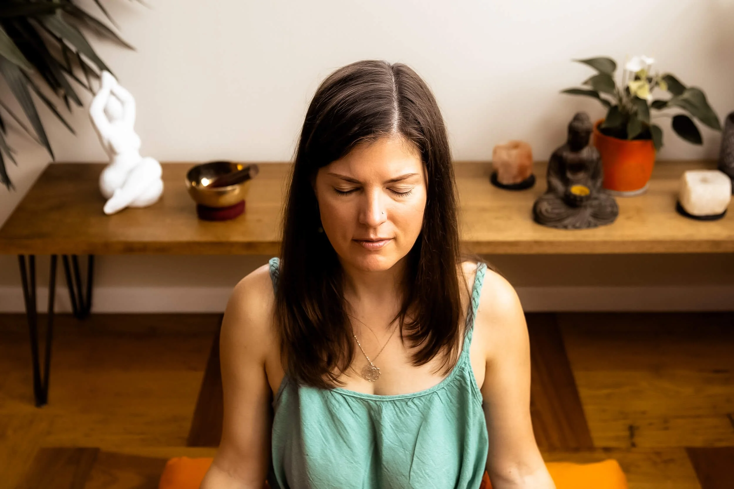 Kristi meditating