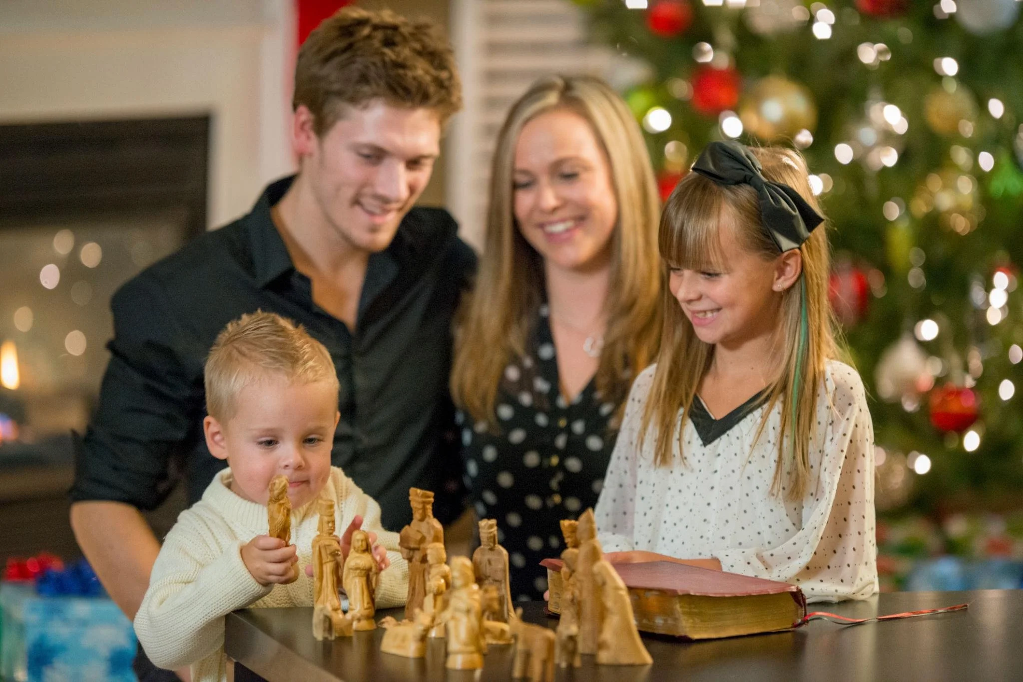10 Easy Ways to Teach Your Children about Christmas