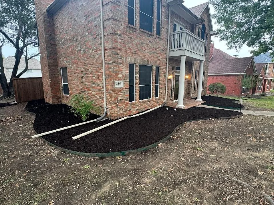 MULCH INSTALL OR REFRESH