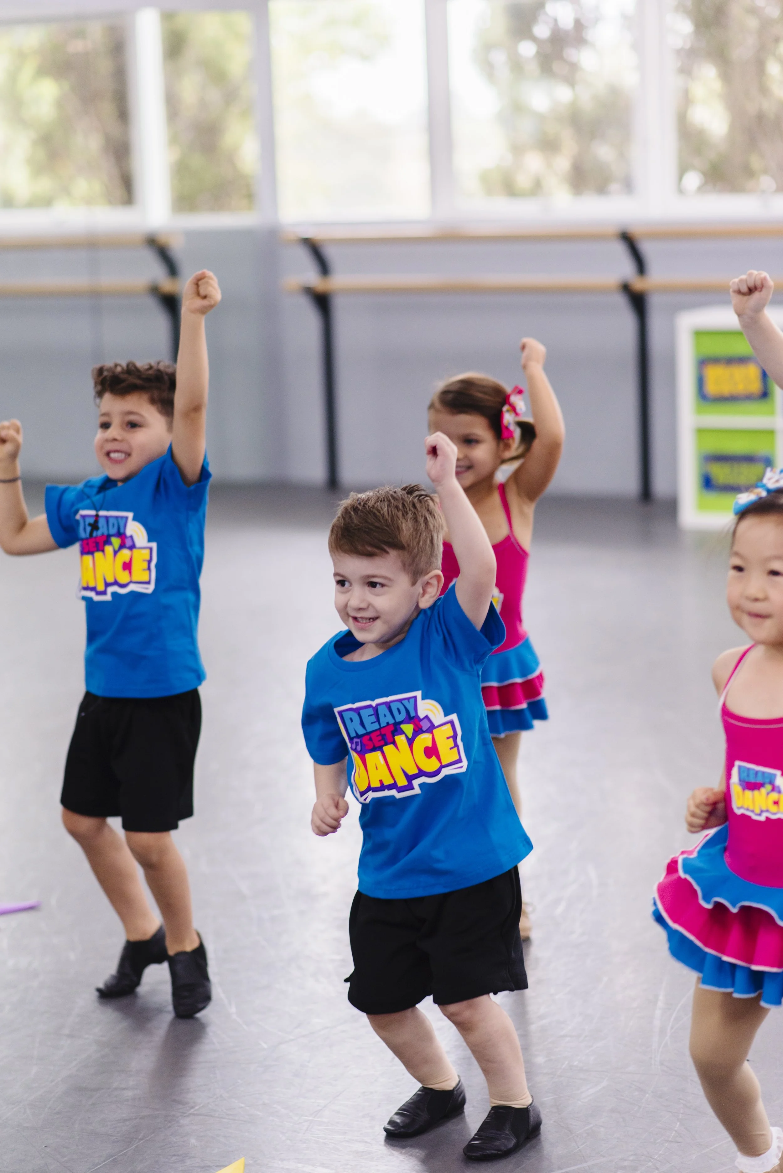 Pre-school boys and girls dancing in a READY SET DANCE class