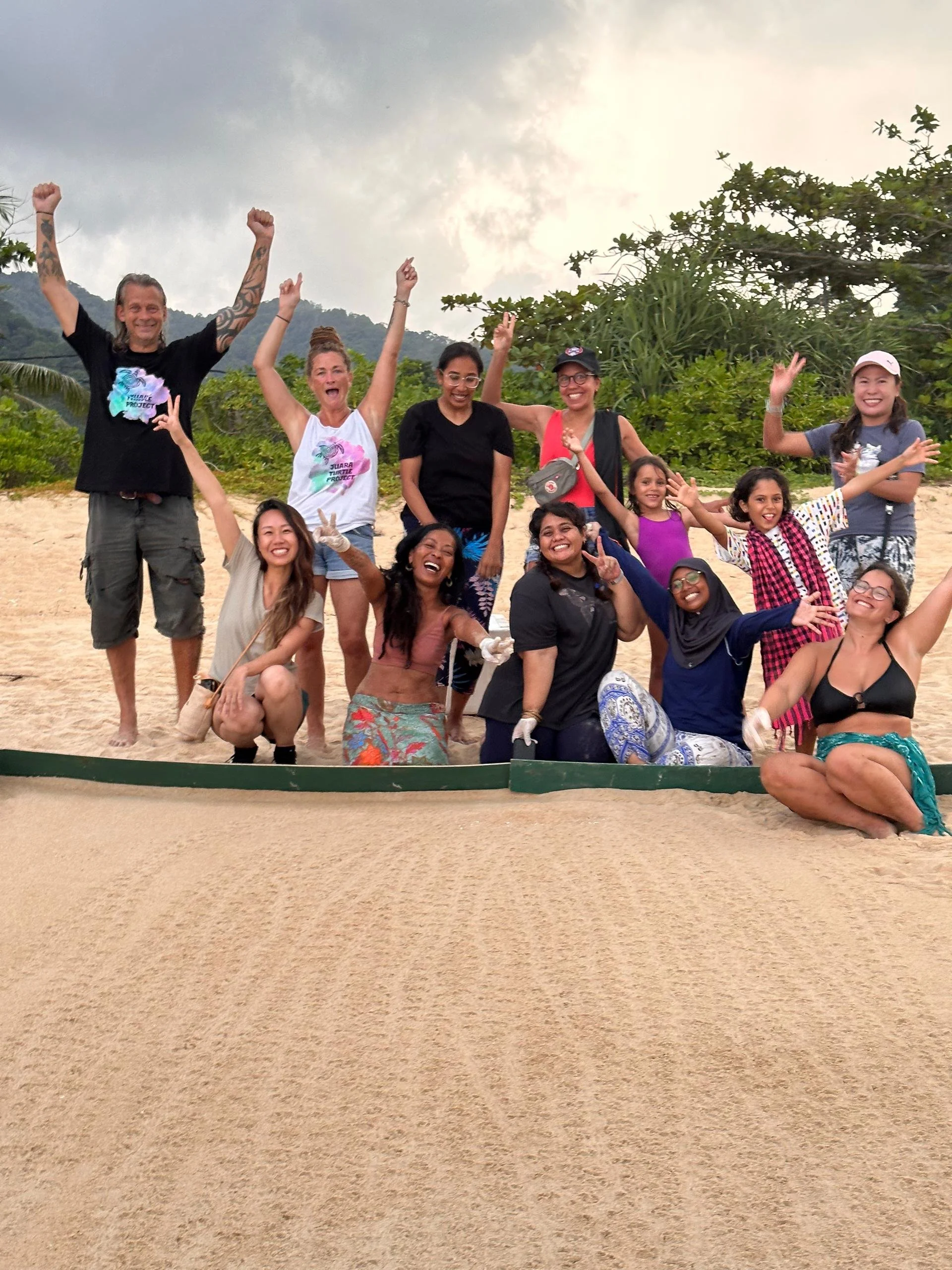 Group pic #2 (hatchling release).jpeg