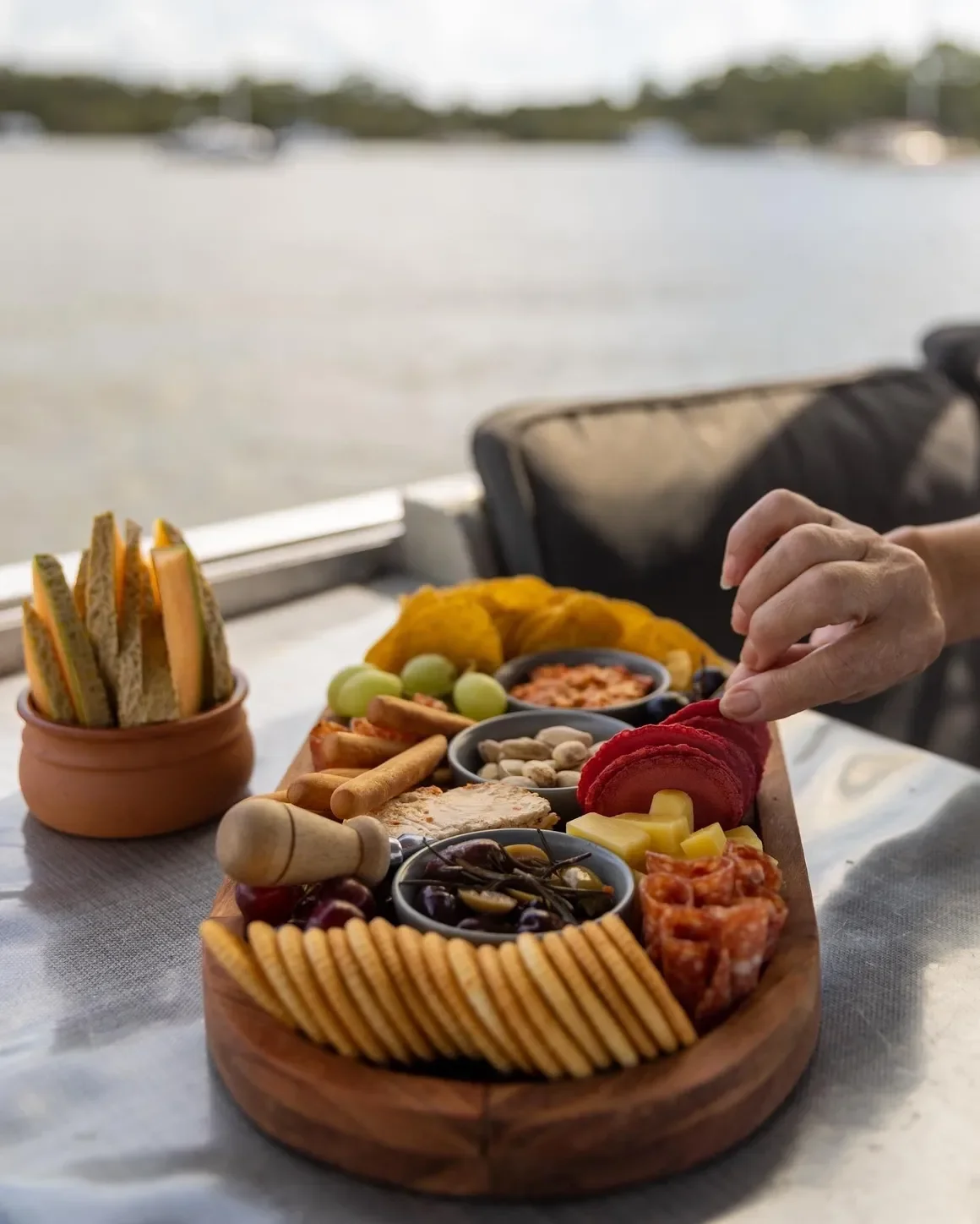 Luxury_Boat_Hire_Tweed_008.webp