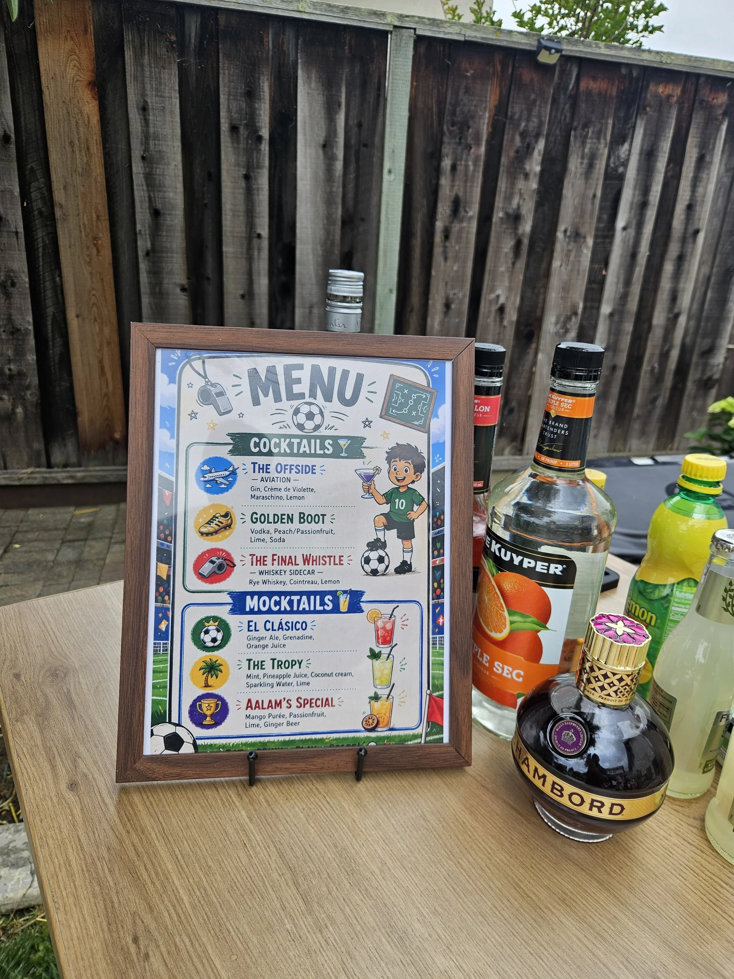 Luxury mobile bar cart service in the San Francisco Bay Area. Bespoke cocktails for weddings, corporate events & private parties. TIPS certified & fully insured.