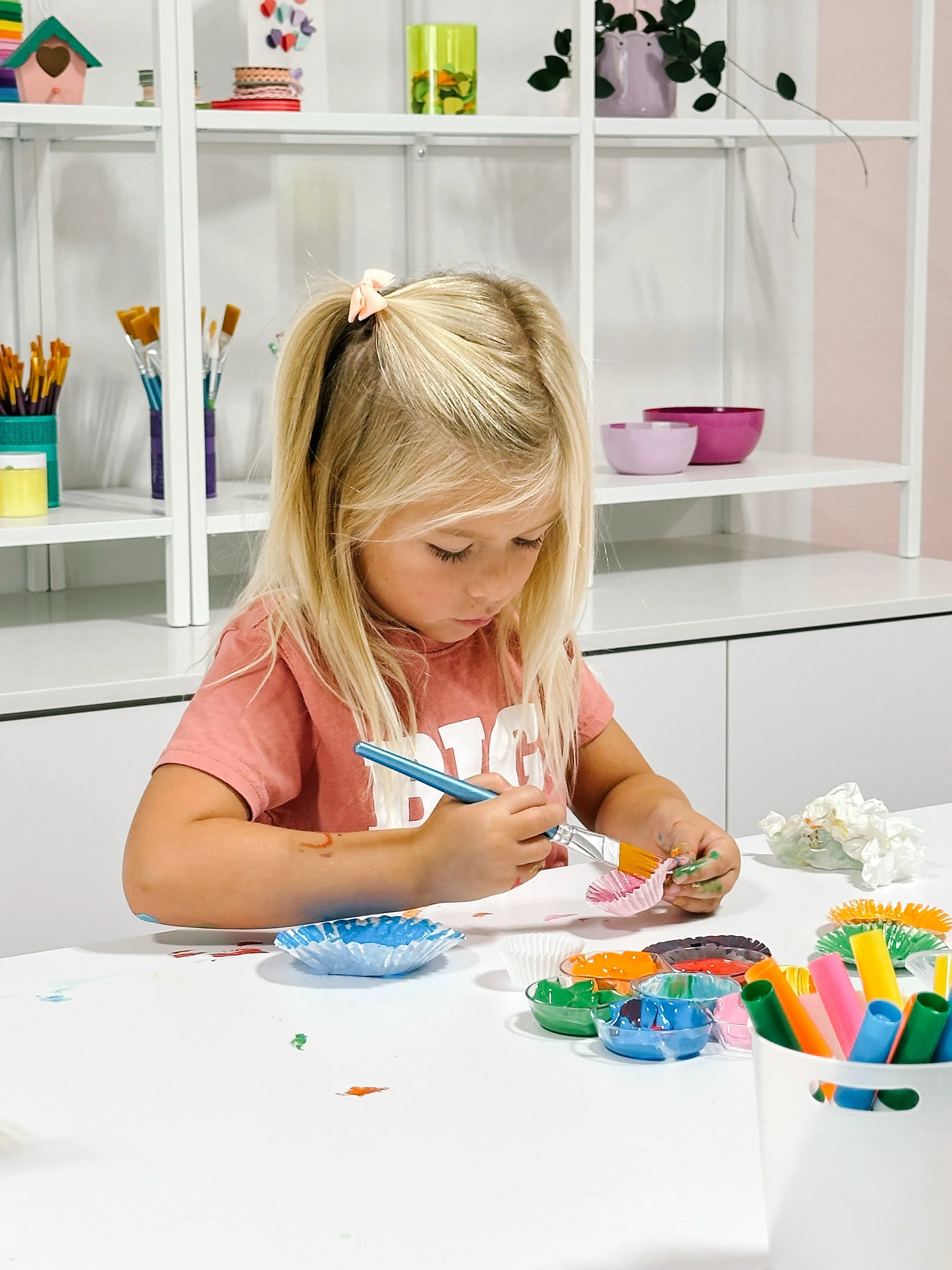 Less screen time. More creative time. 🤩
Looking for a fun after-school activity in Boca Raton? Our kids art workshops give young artists a place to paint, create, learn new techniques, work with different materials, and make something they&rsquo;ll 