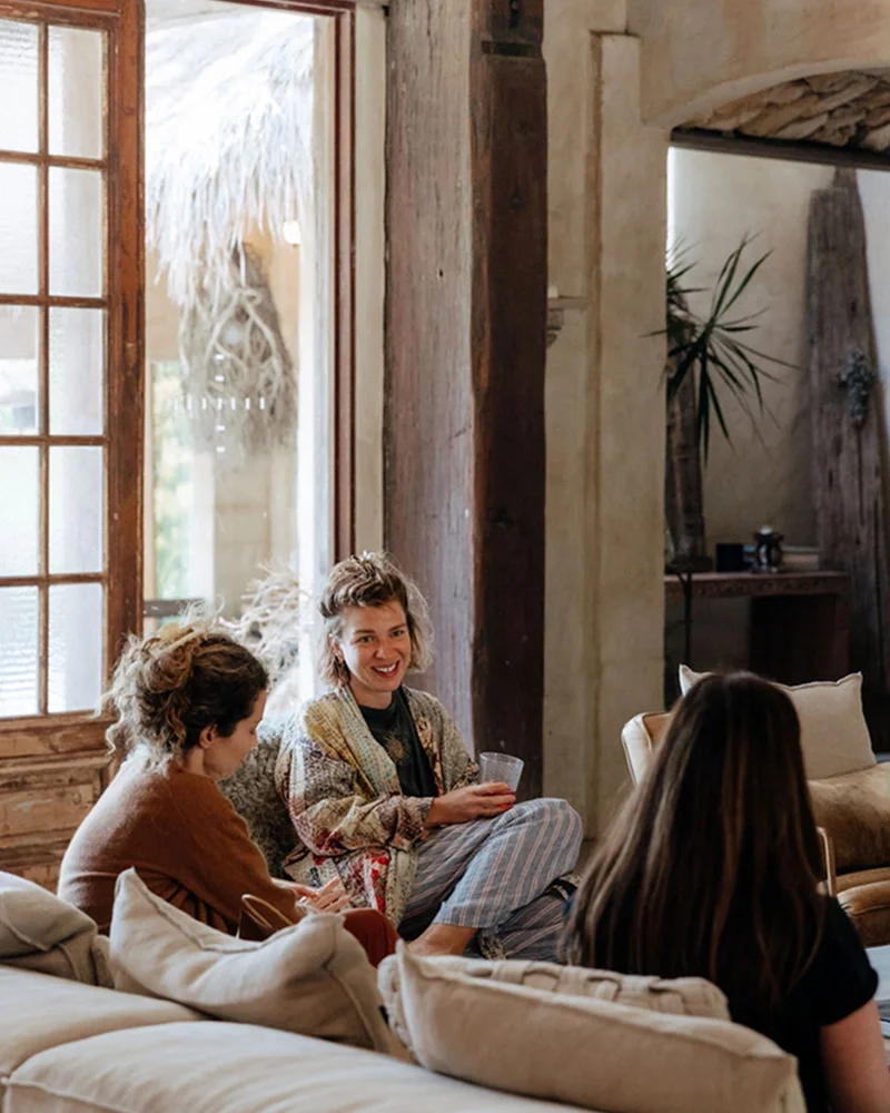 rachael sardelich retreats community image