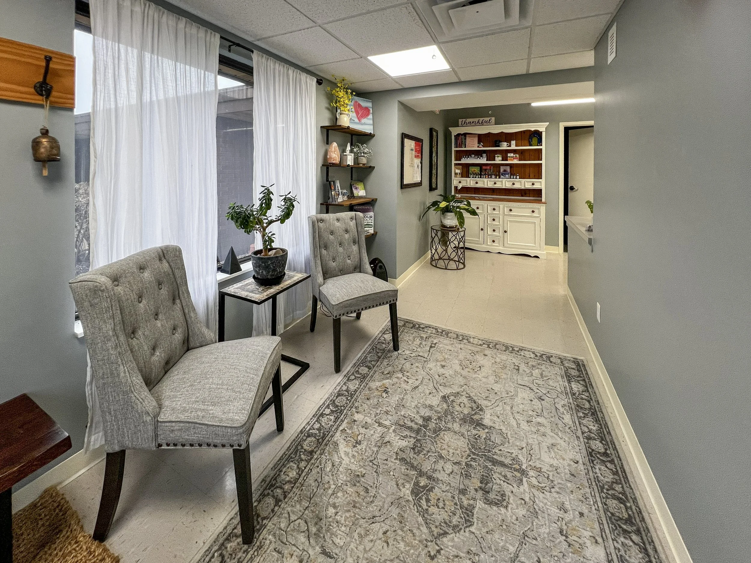 Commercial office suite available for lease at 751-771 Kenmoor Avenue SE in Grand Rapids, Michigan. Well-appointed office space suitable for growing businesses and professional service providers.